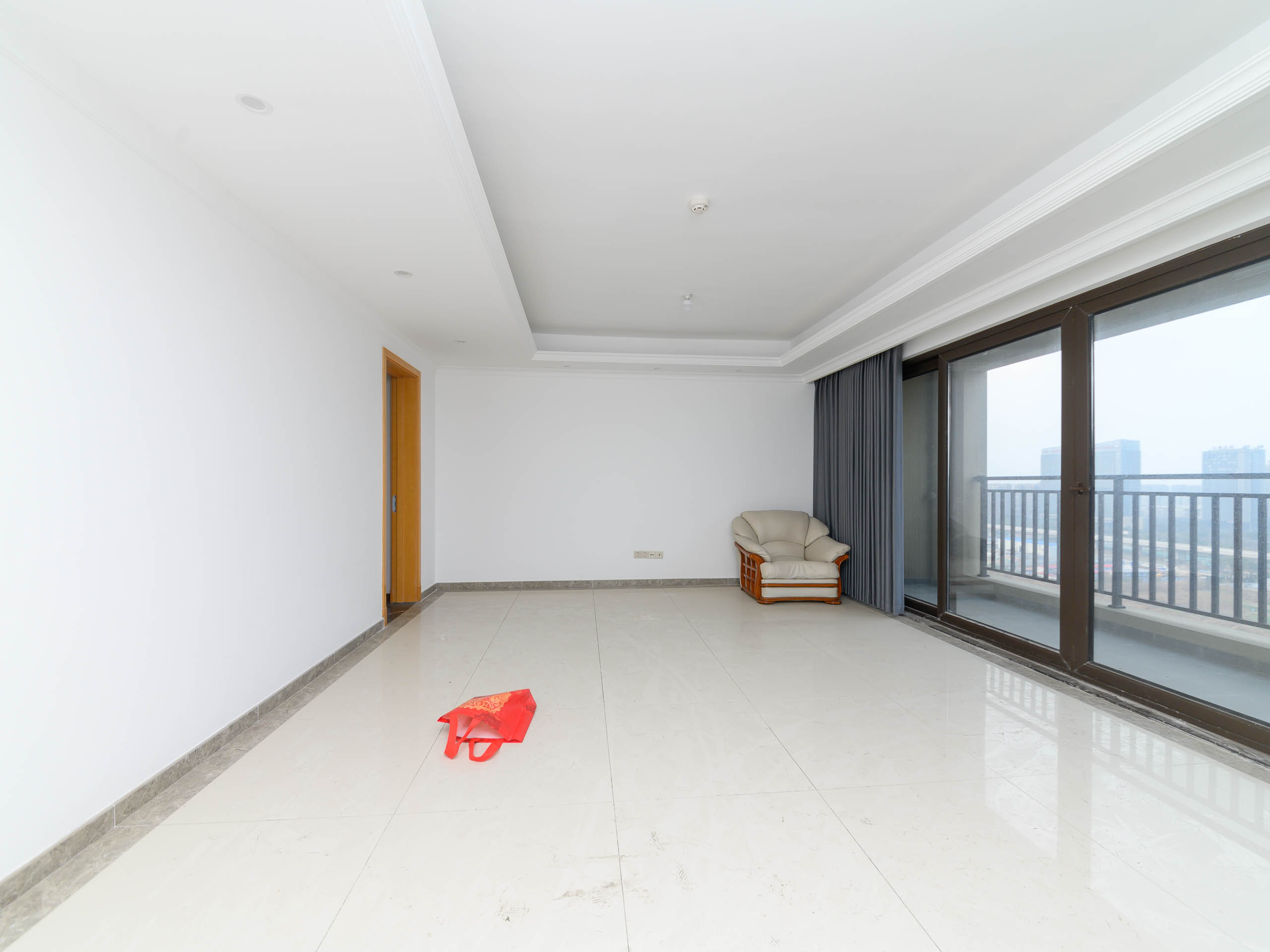 富力院士廷 4室2厅2卫 171.19m²
