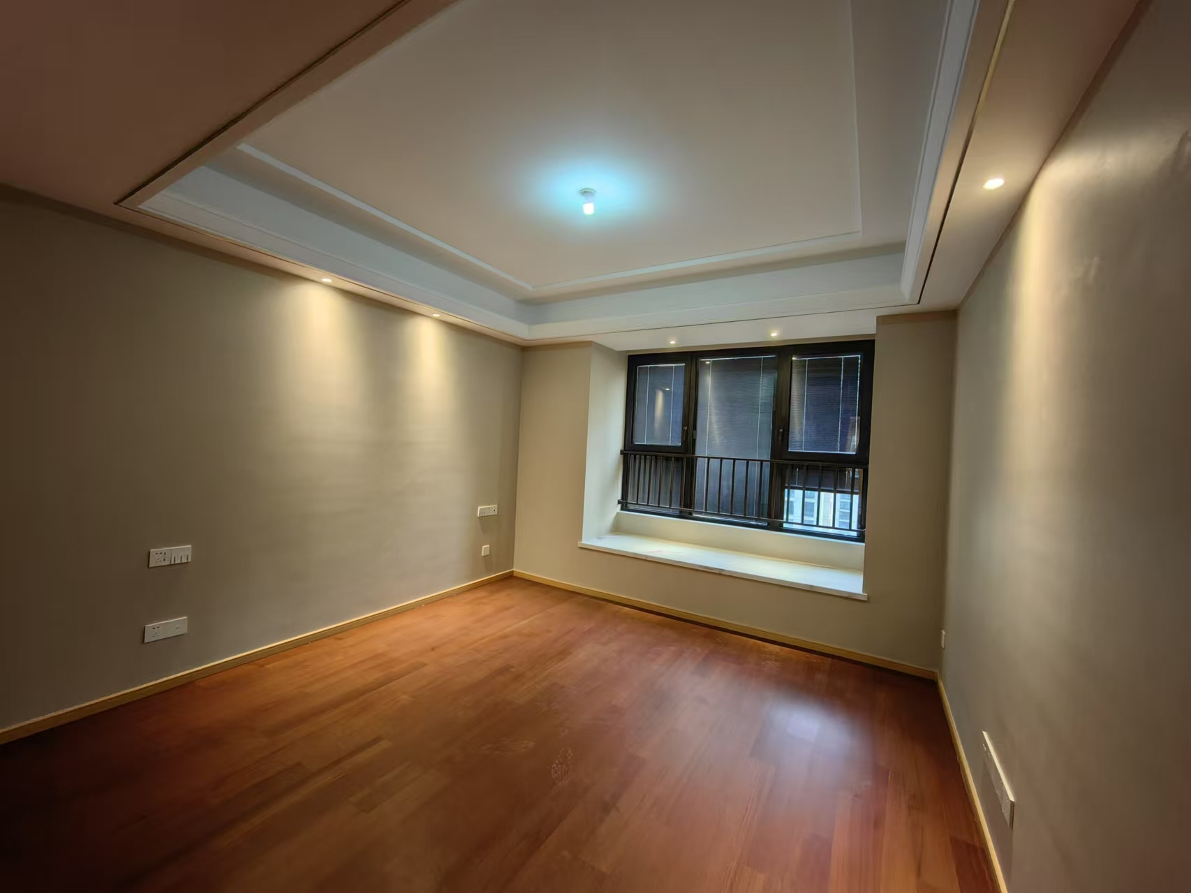 兰园 3室2厅2卫 143.00m&sup2;