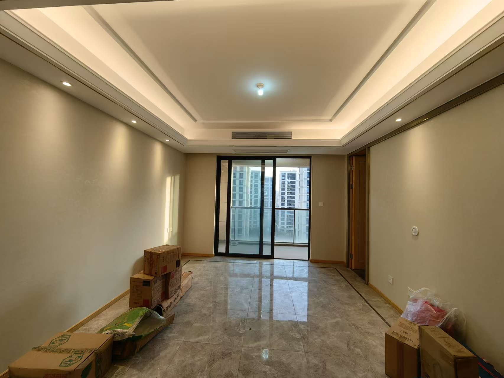 兰园 4室2厅2卫 143m²