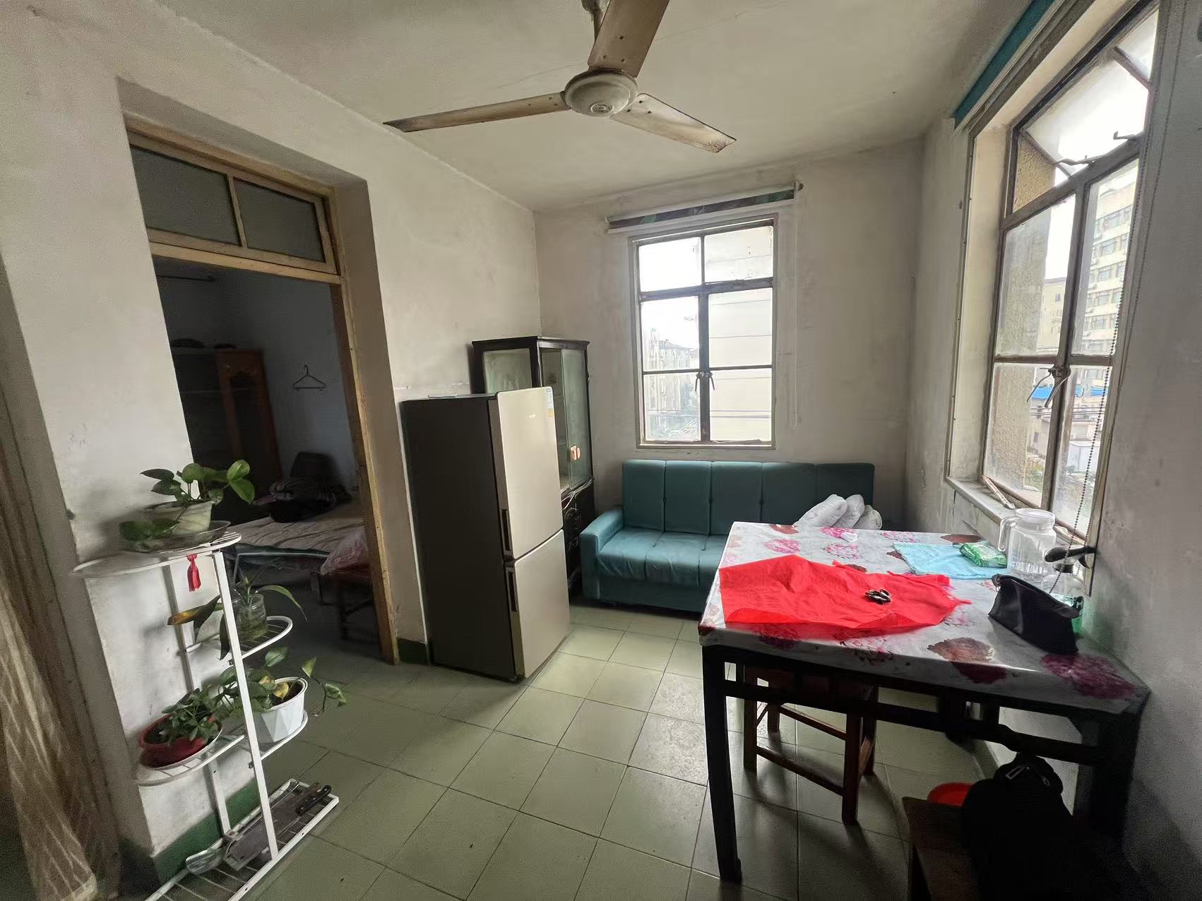 虹桥新村(朝霞路) 2室1厅1卫 54m&sup2;