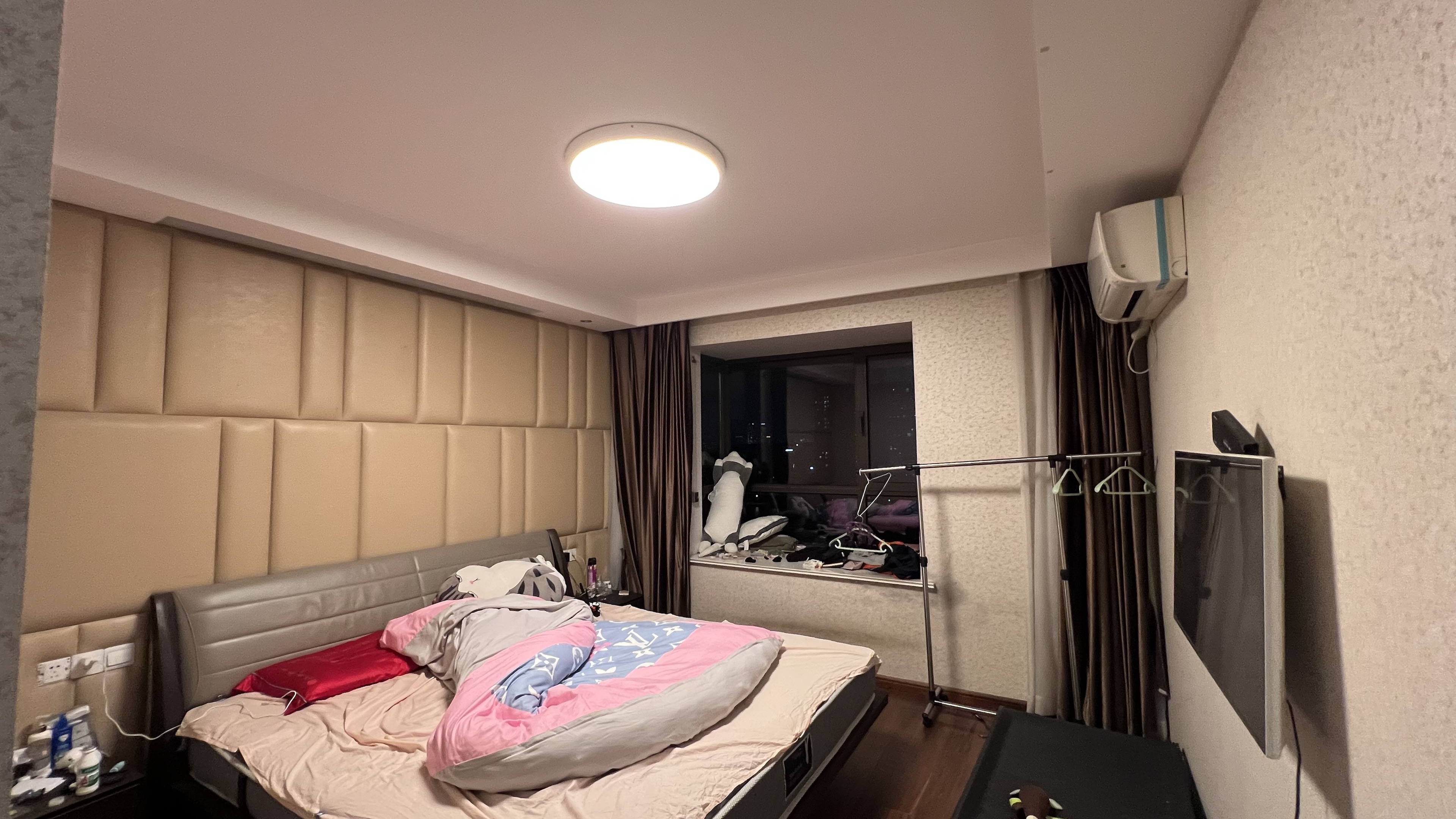 华强城一期 3室2厅1卫 133.00m²