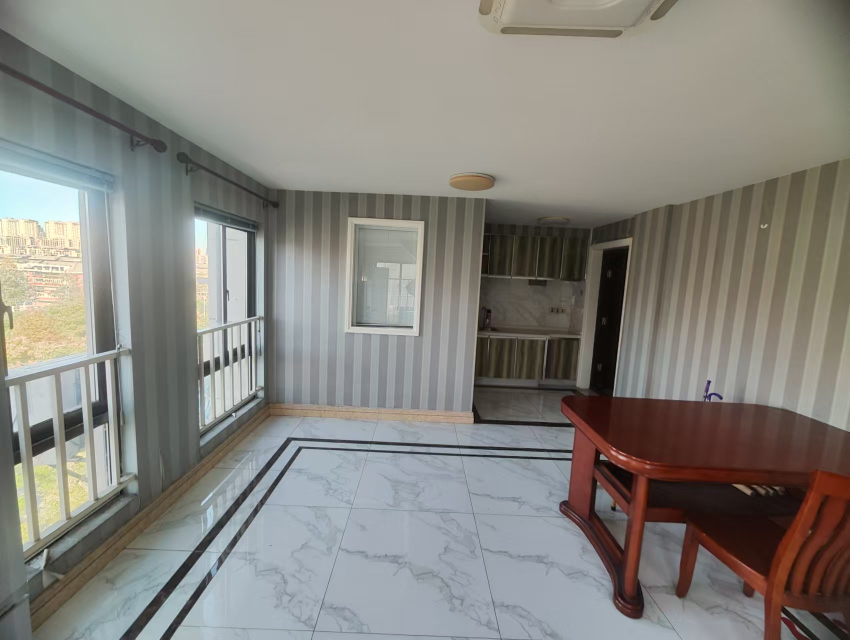 帝奥北城名郡 1室1厅2卫 100m²