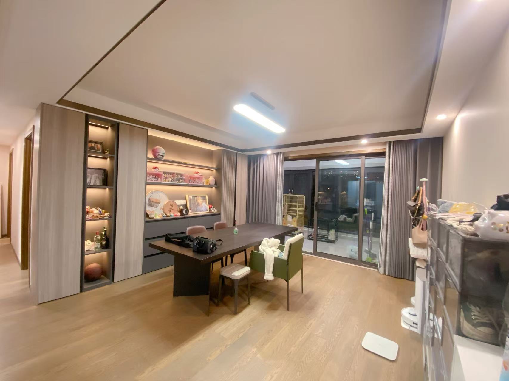 远创东樾 3室2厅2卫 330.18m²