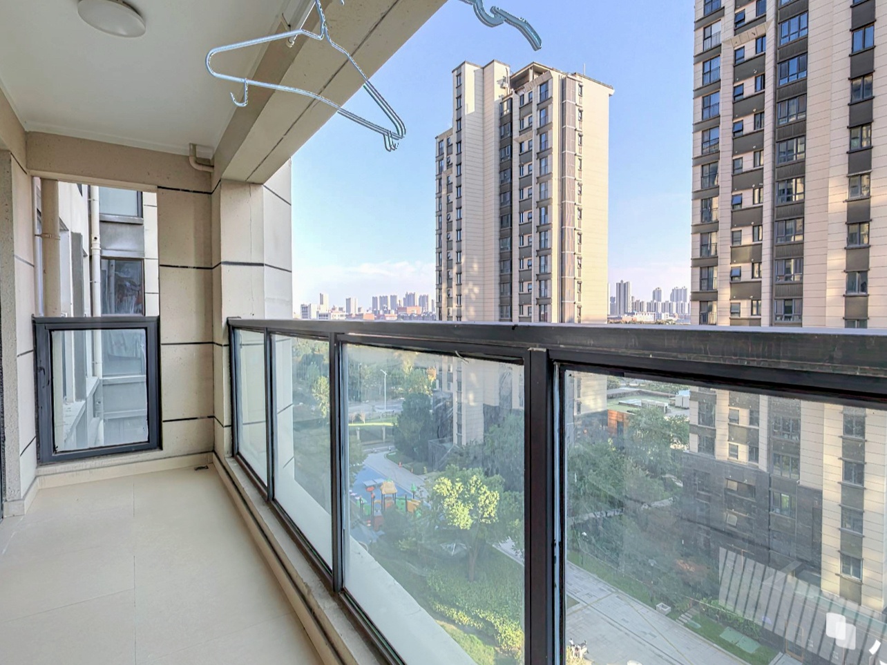 中南漫悦湾 4室2厅2卫 123.21m&sup2;