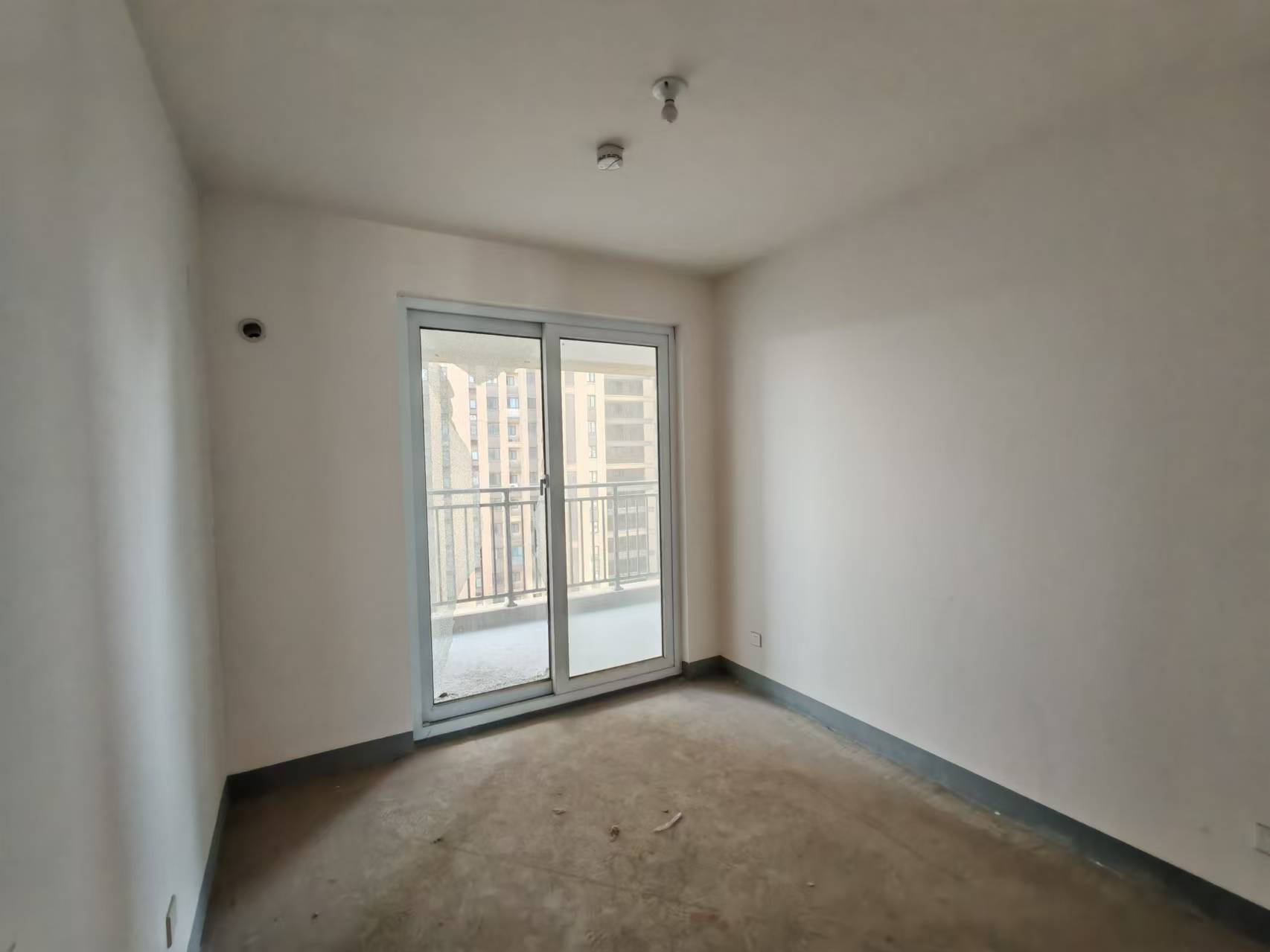 新城香溢紫郡 3室2厅2卫 118m&sup2;