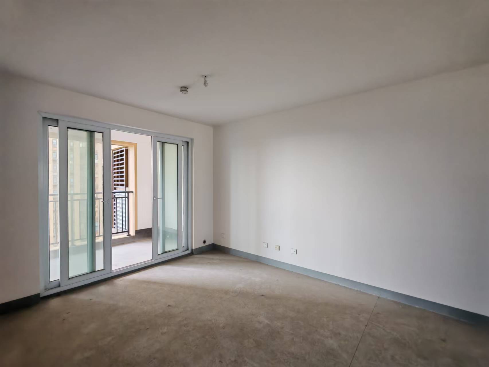 新城香溢紫郡 3室2厅2卫 118m&sup2;