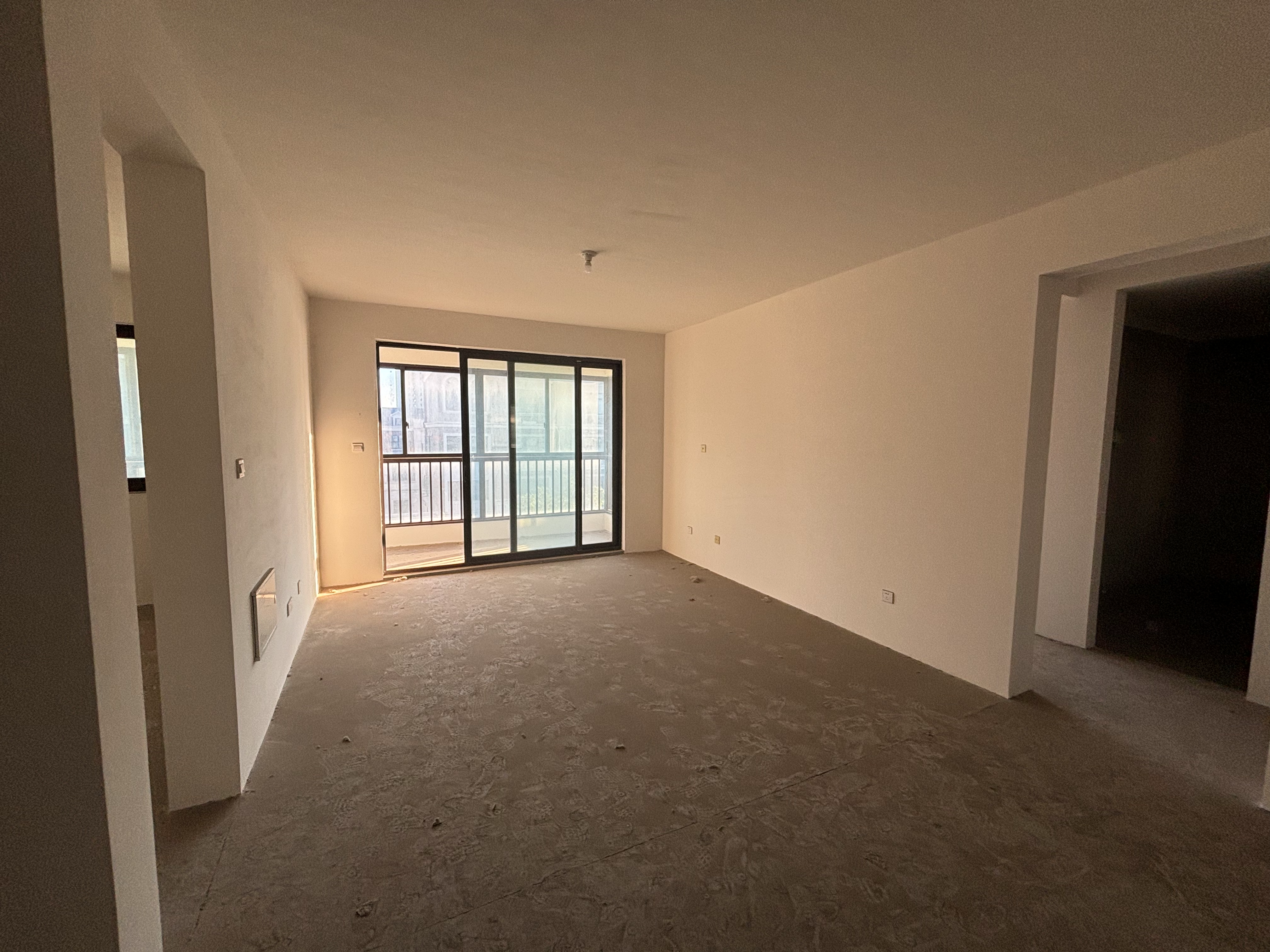 万濠山庄 3室2厅2卫 128m&sup2;