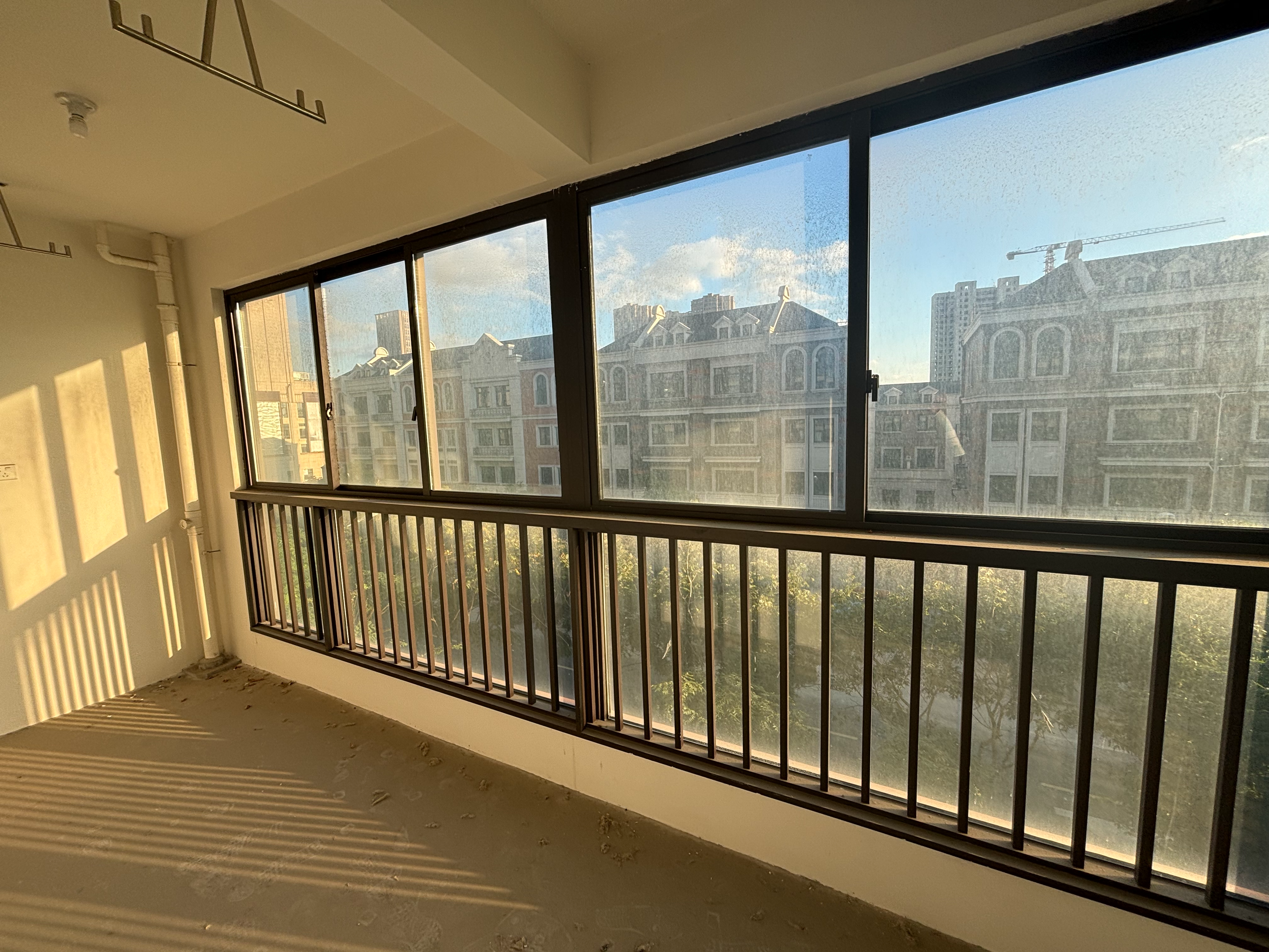 万濠山庄 3室2厅2卫 128m&sup2;