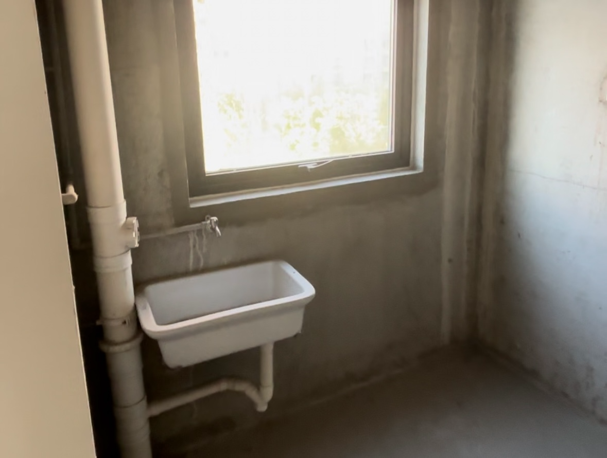 万濠山庄 3室2厅2卫 128m&sup2;