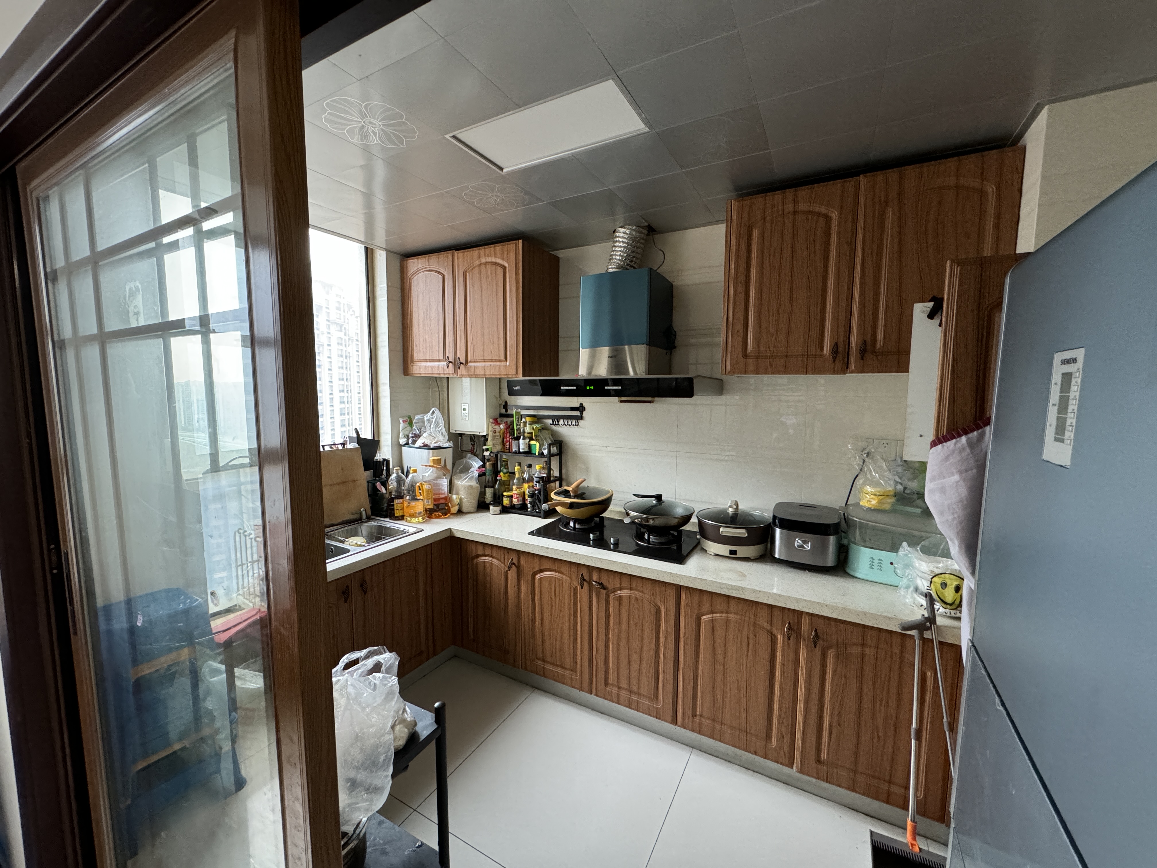 中南世纪花城一期 3室2厅1卫 154.93m&sup2;