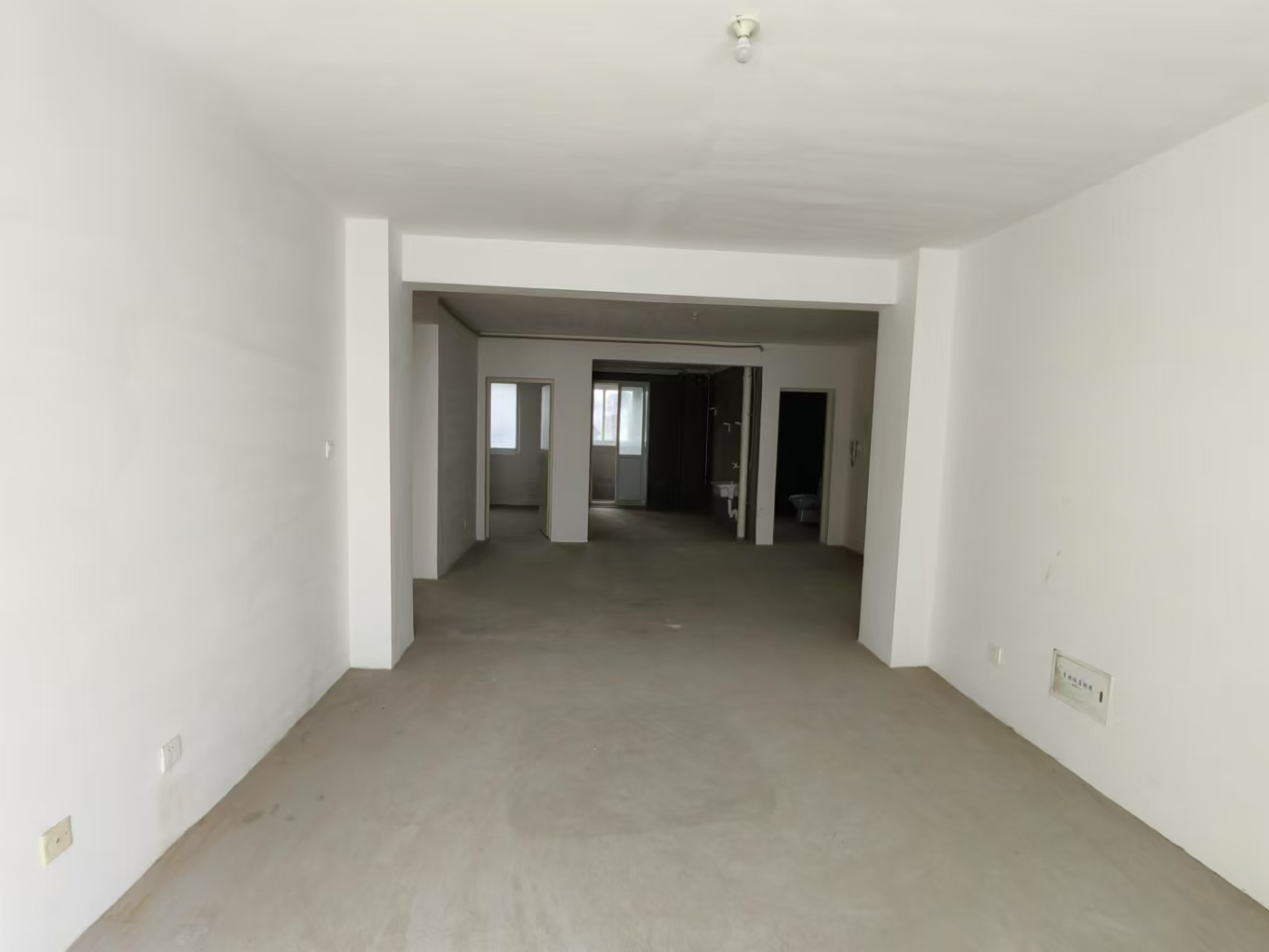 永和花苑 3室2厅2卫 143m²