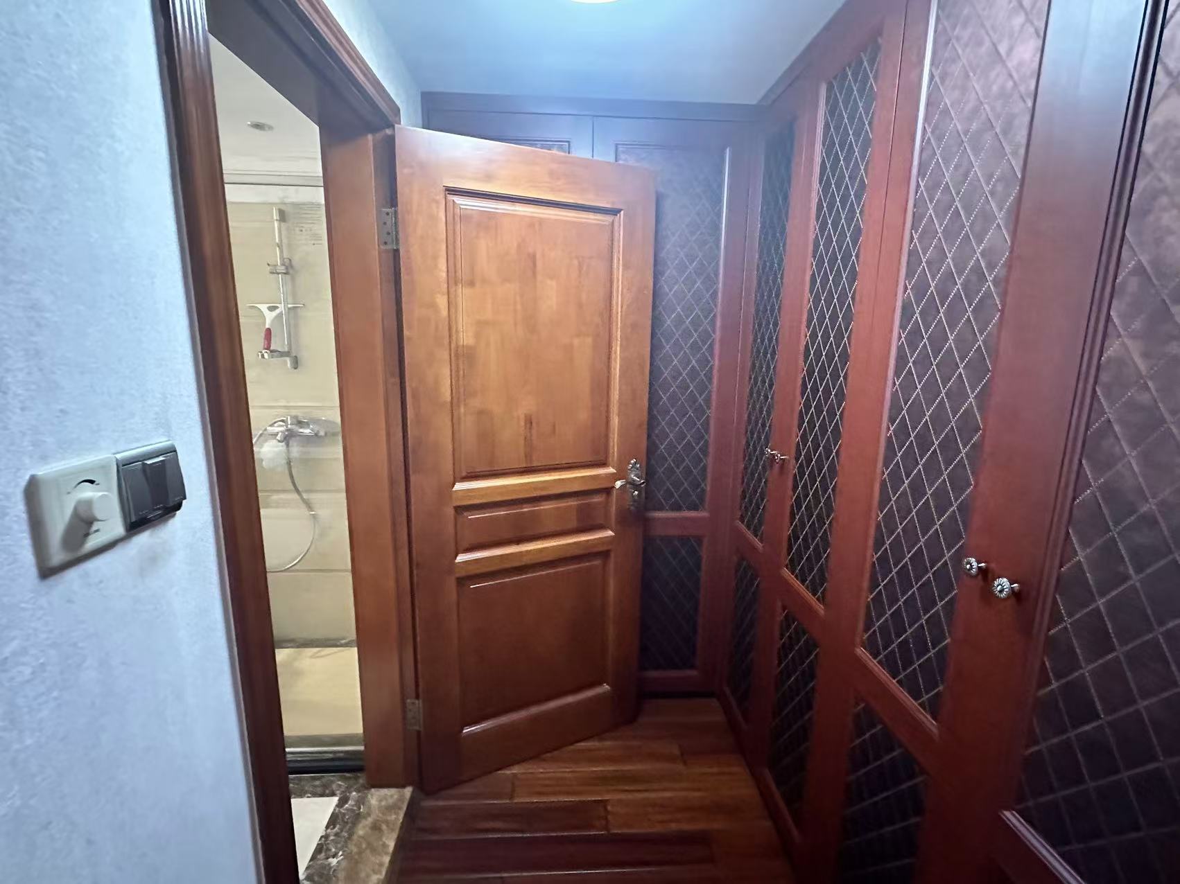 翰林府 3室2厅2卫 163.93m&sup2;