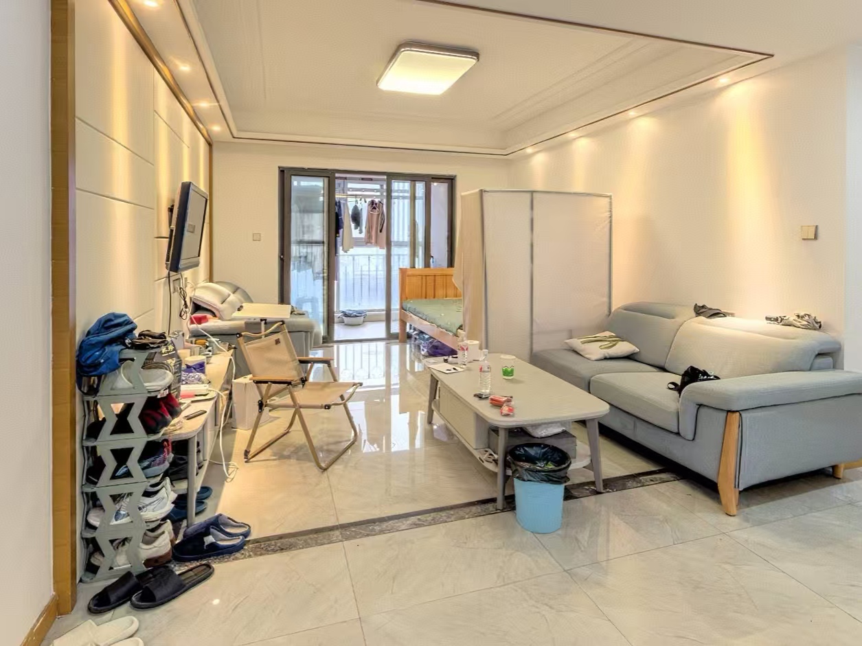 中南世纪花城三期 3室2厅2卫 132.98m&sup2;