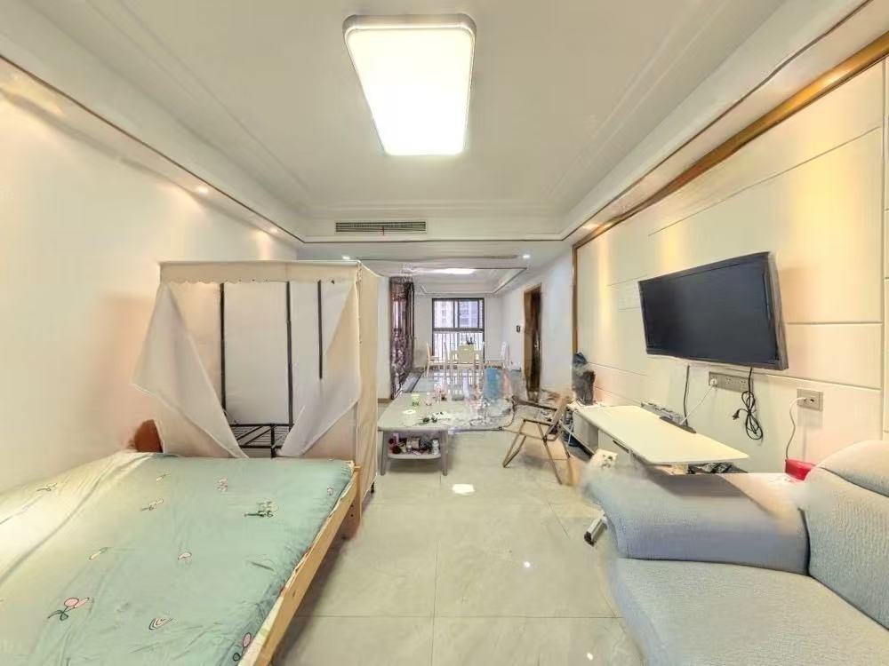 中南世纪花城三期 3室2厅2卫 132.98m&sup2;