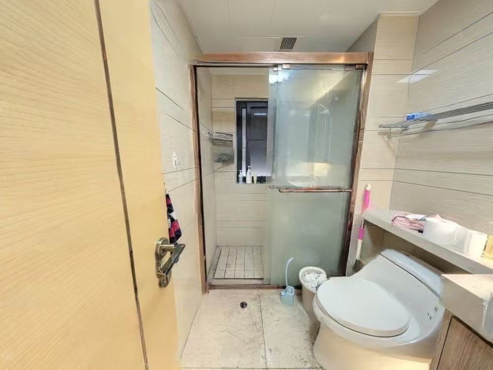 中南世纪花城三期 3室2厅2卫 132.98m&sup2;