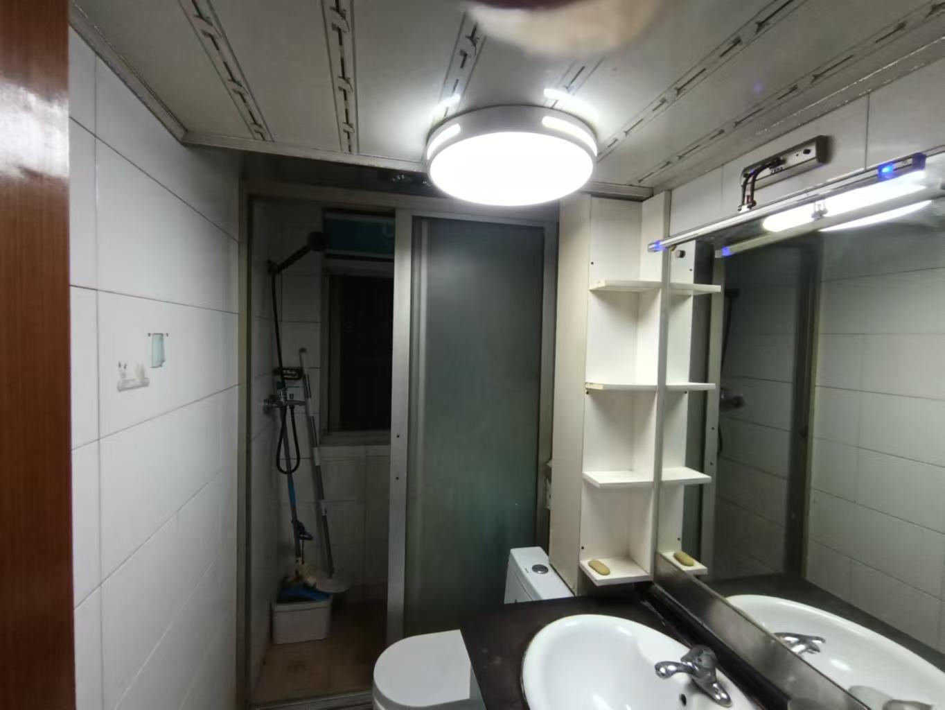 光明南村 3室1厅1卫 77m&sup2;