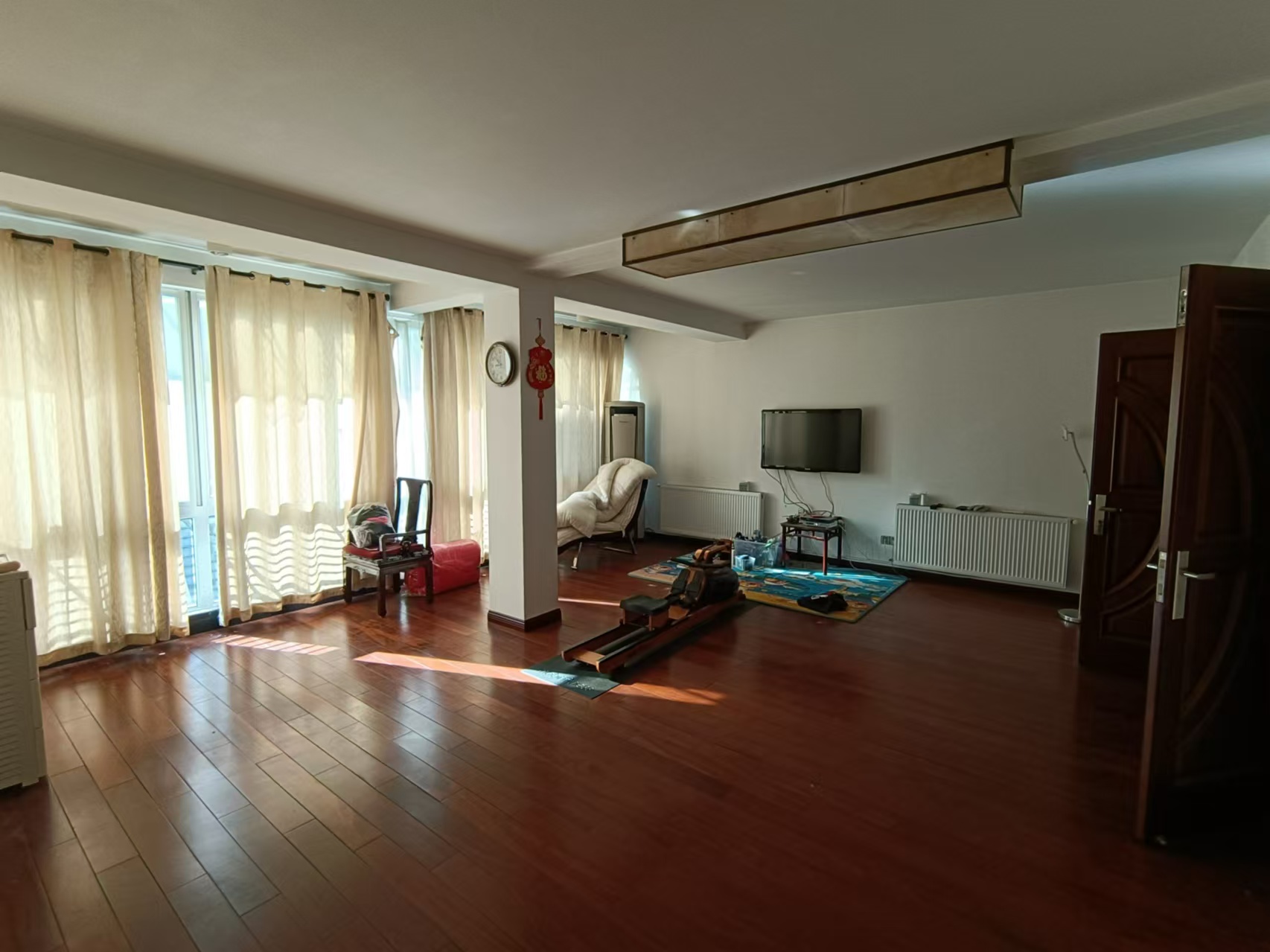 银花苑 3室1厅1卫 133m²