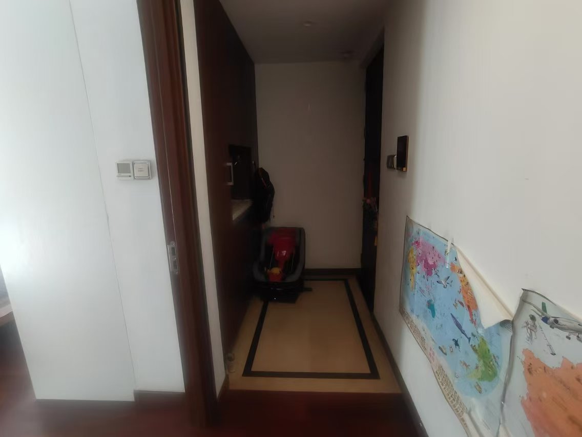 万科城市之光 3室2厅1卫 102m&sup2;