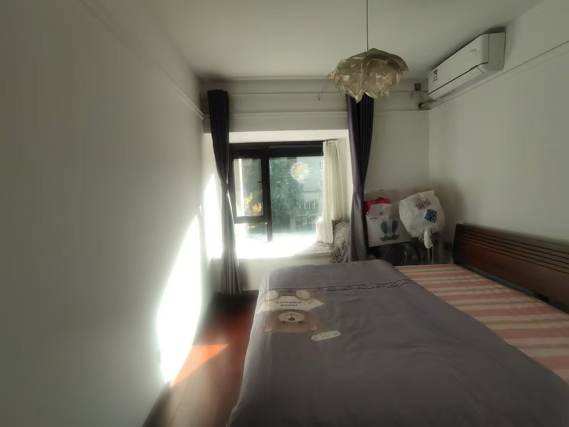 万科城市之光 3室2厅1卫 102m&sup2;