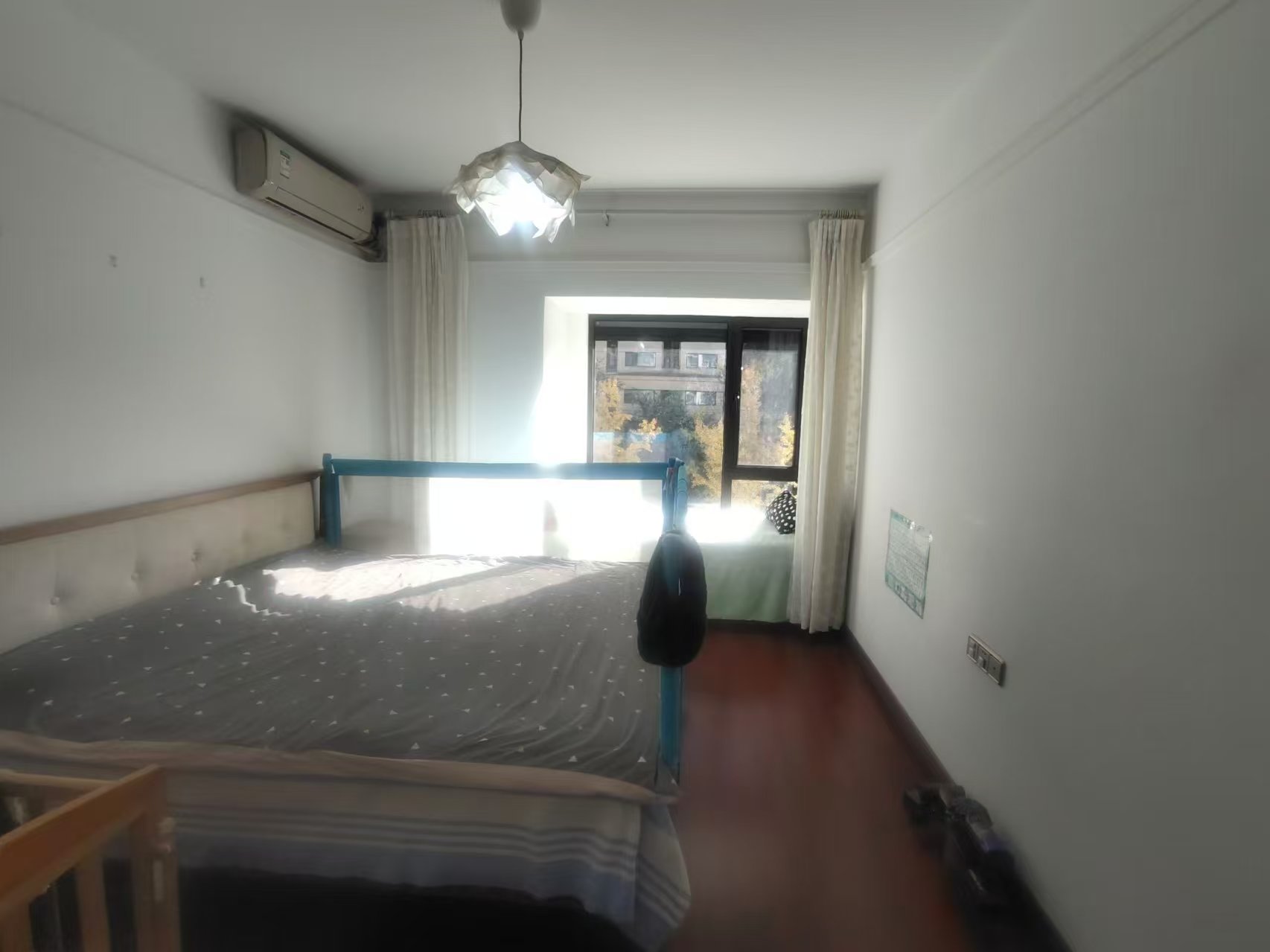 万科城市之光 3室2厅1卫 102m&sup2;