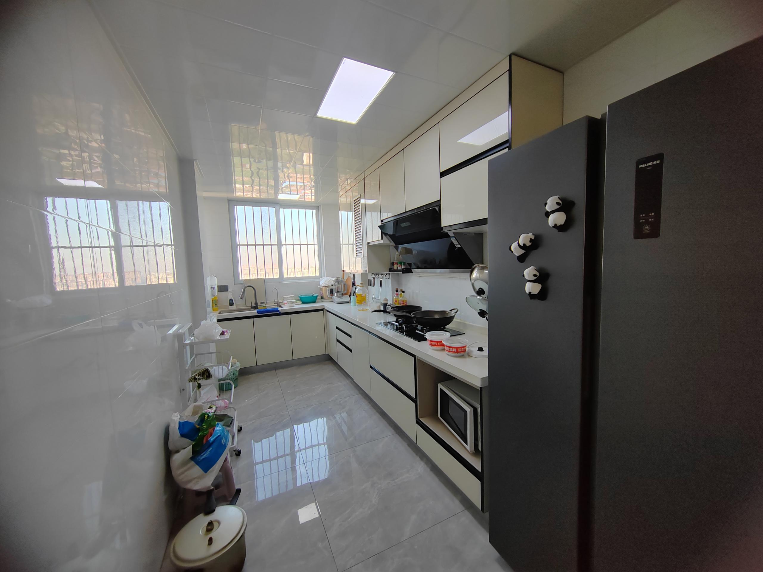 和盛林荫水岸 3室2厅2卫 138m&sup2;