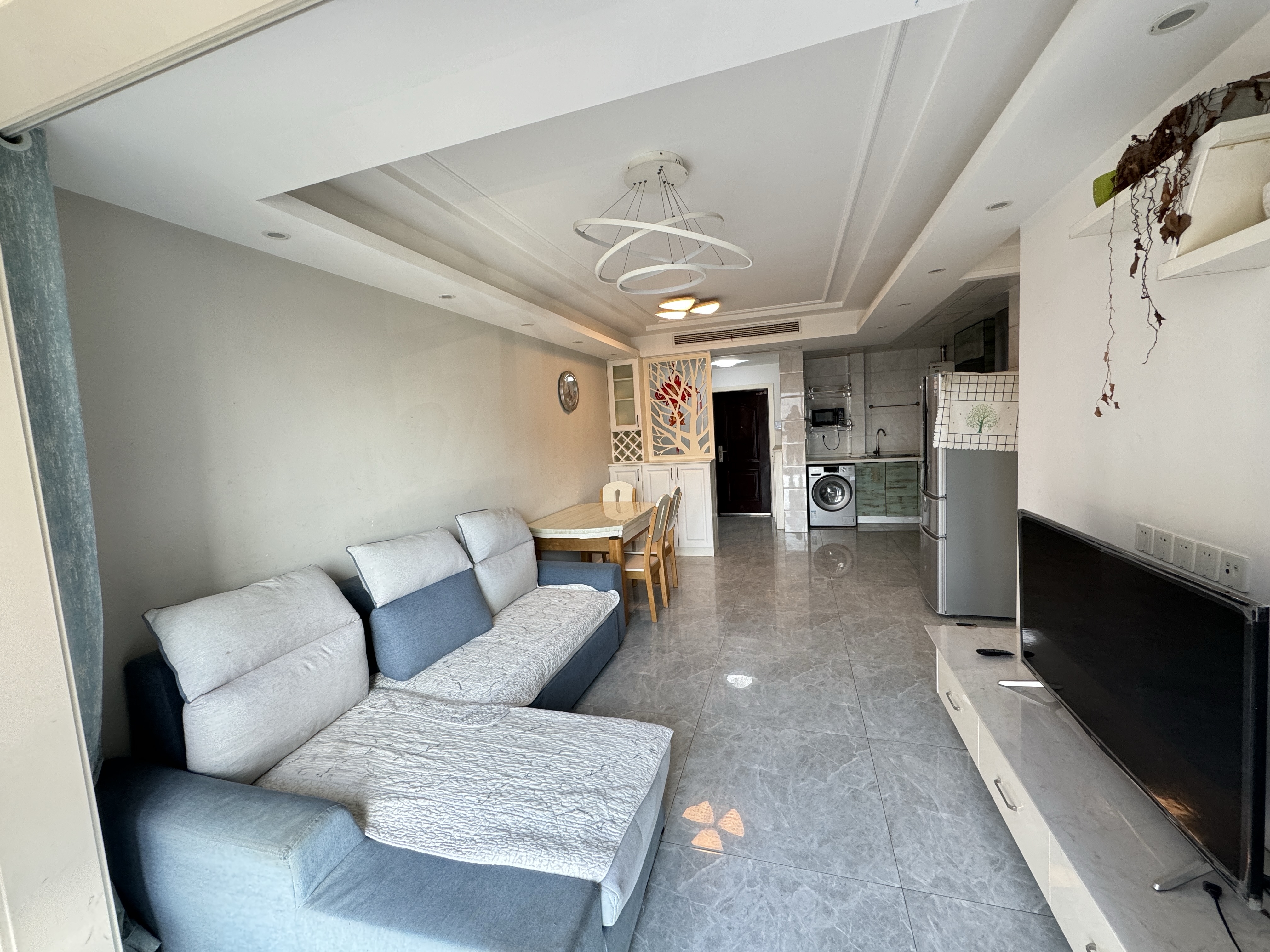 万达华府 3室2厅1卫 91m²