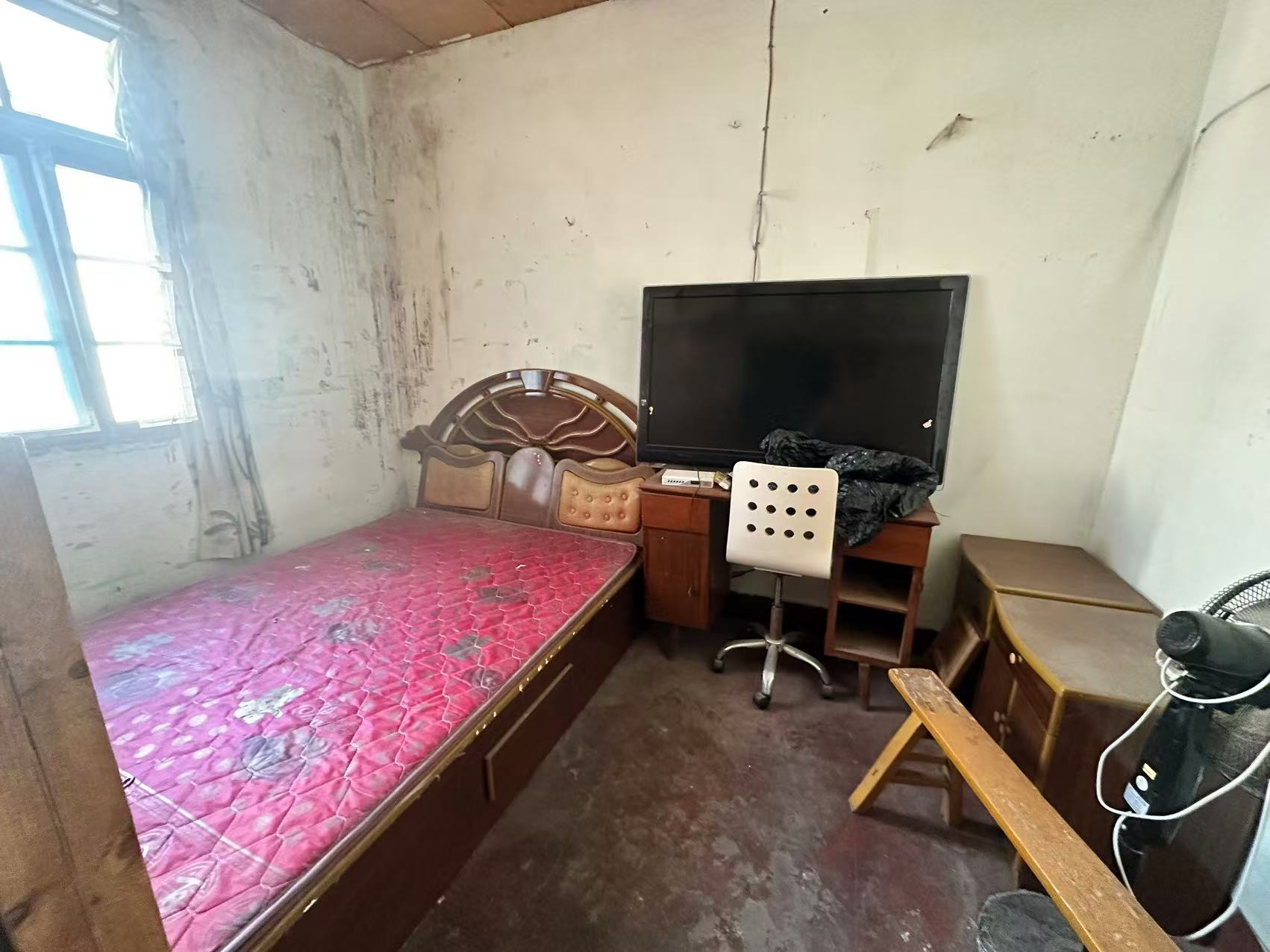 启秀路20号 2室1厅1卫 68.61m&sup2;