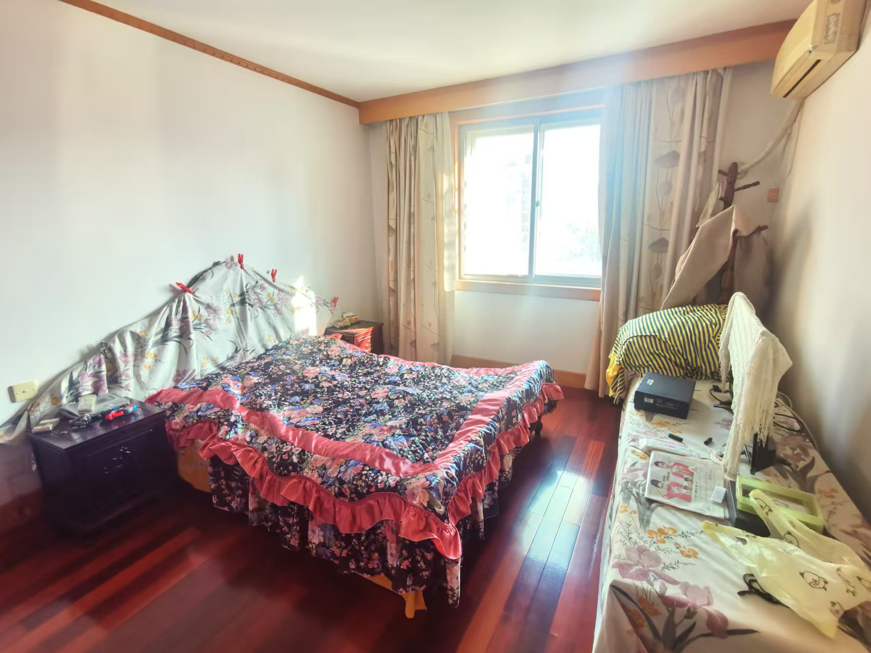 濠西园 3室2厅1卫 140m&sup2;