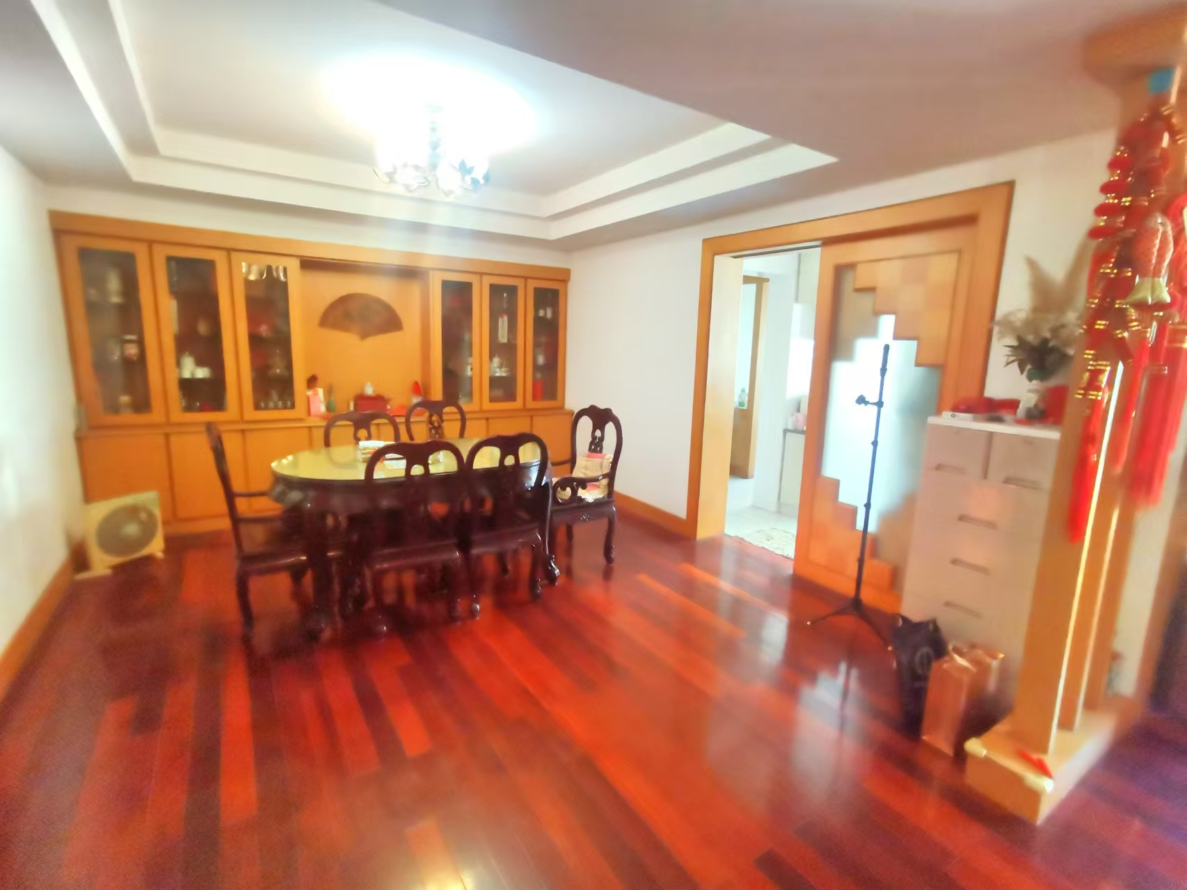 濠西园 3室2厅1卫 140m&sup2;