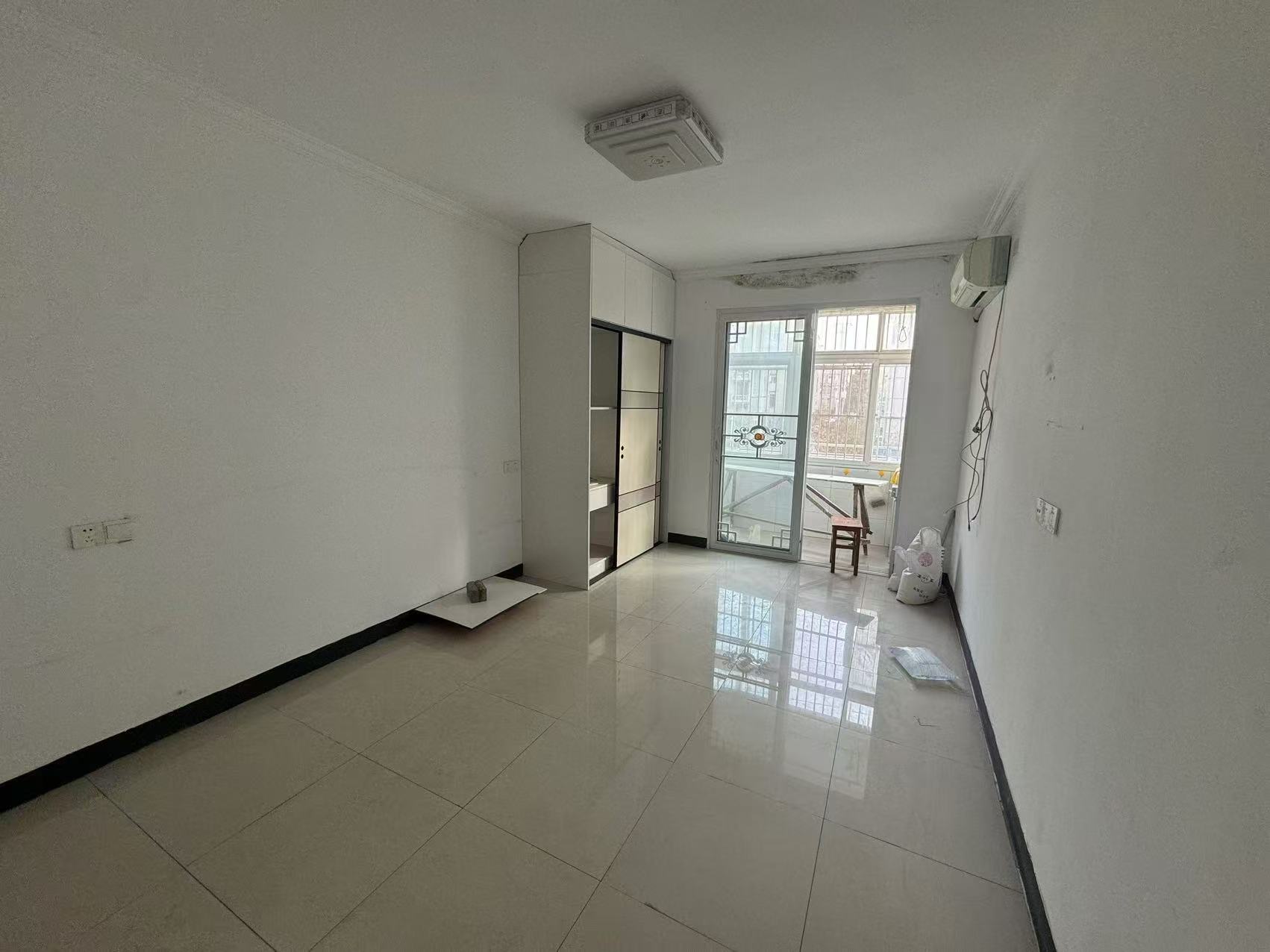 虹桥新村(朝霞路) 2室1厅1卫 55.22m&sup2;