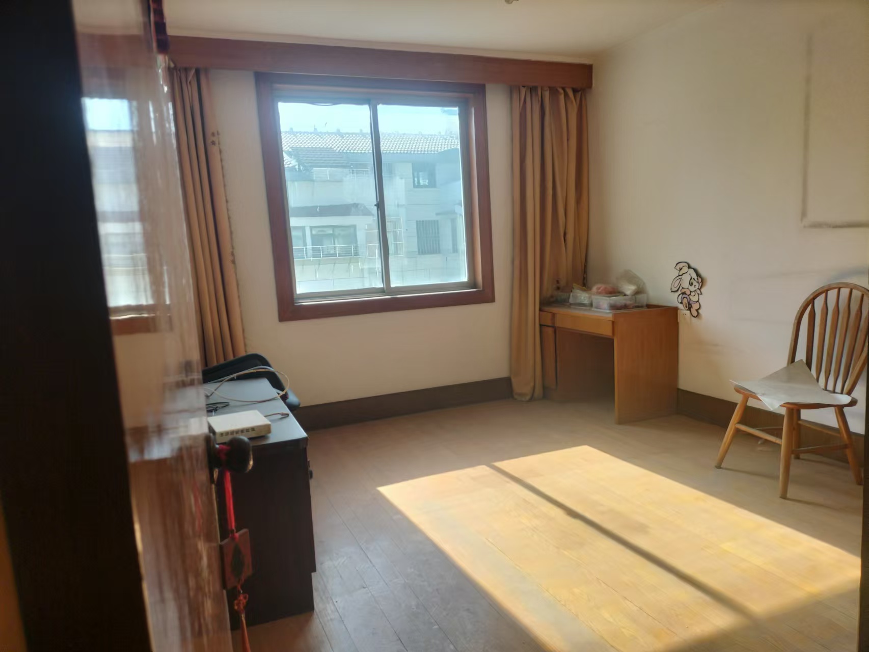 北濠桥东村 4室2厅2卫 64m&sup2;