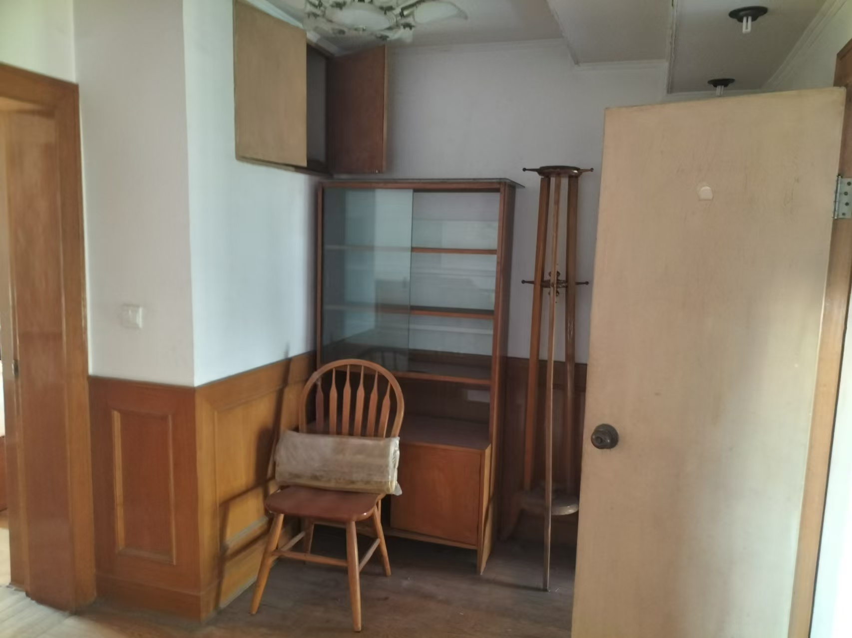 北濠桥东村 4室2厅2卫 64m&sup2;