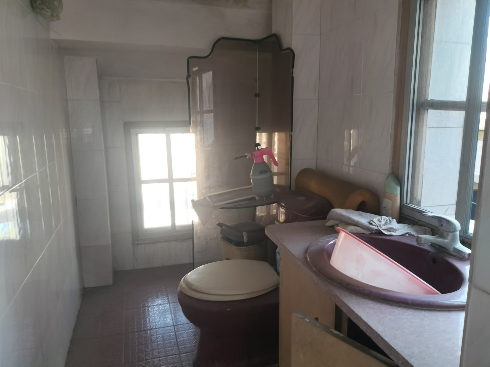 北濠桥东村 4室2厅2卫 64m&sup2;