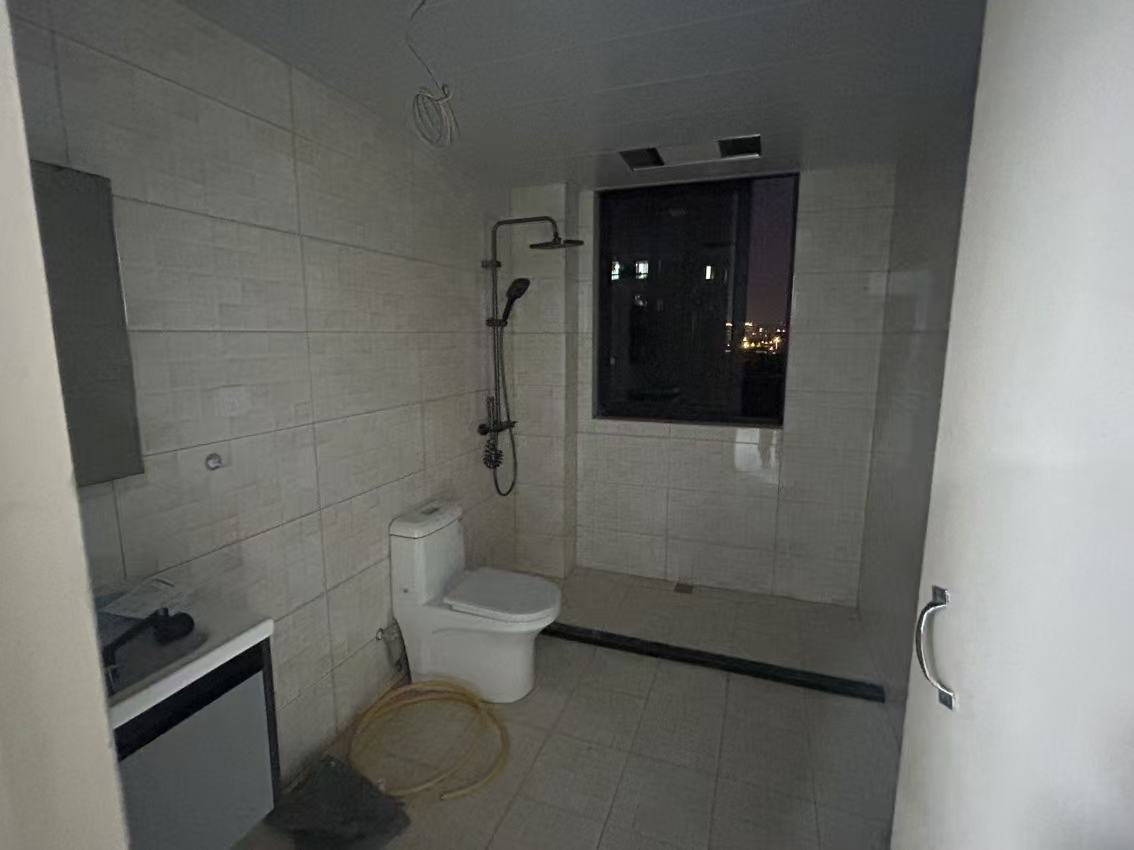 天一裕景苑 3室2厅2卫 141m&sup2;