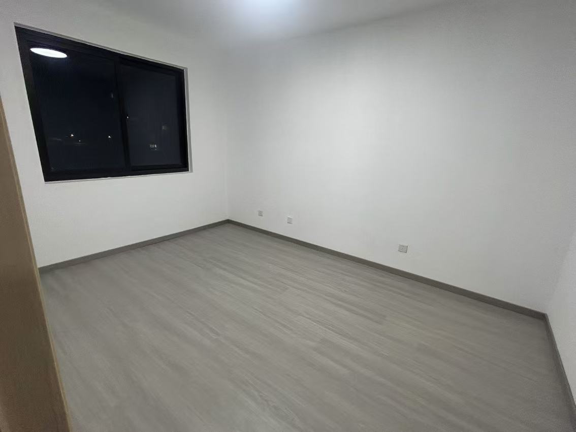 天一裕景苑 3室2厅2卫 141m&sup2;