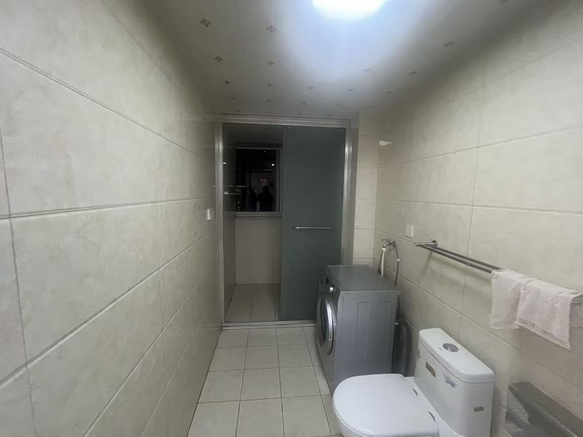 三里墩花苑三期 3室1厅1卫 129m&sup2;
