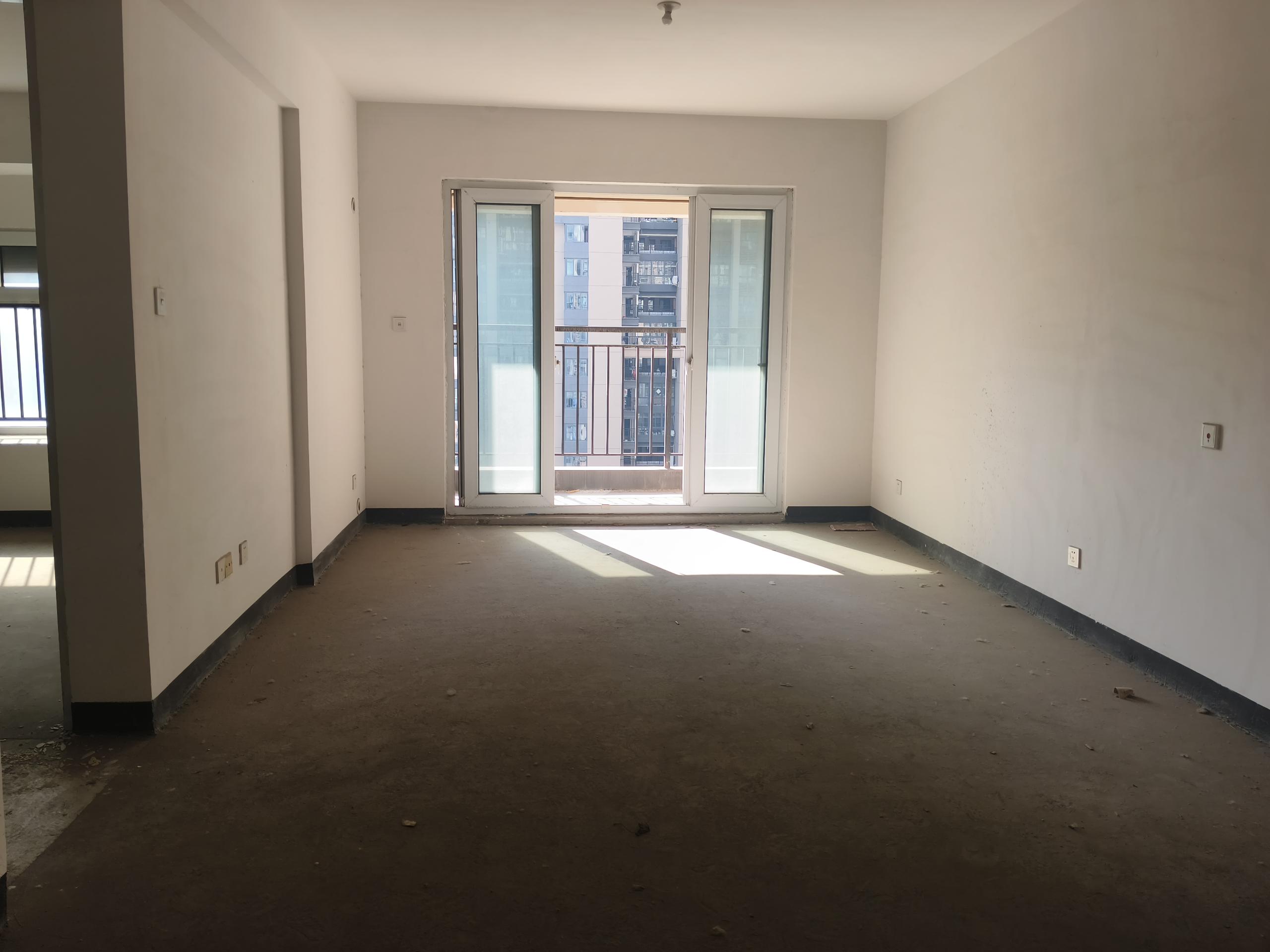 南山国际社区 2室2厅1卫 80m²