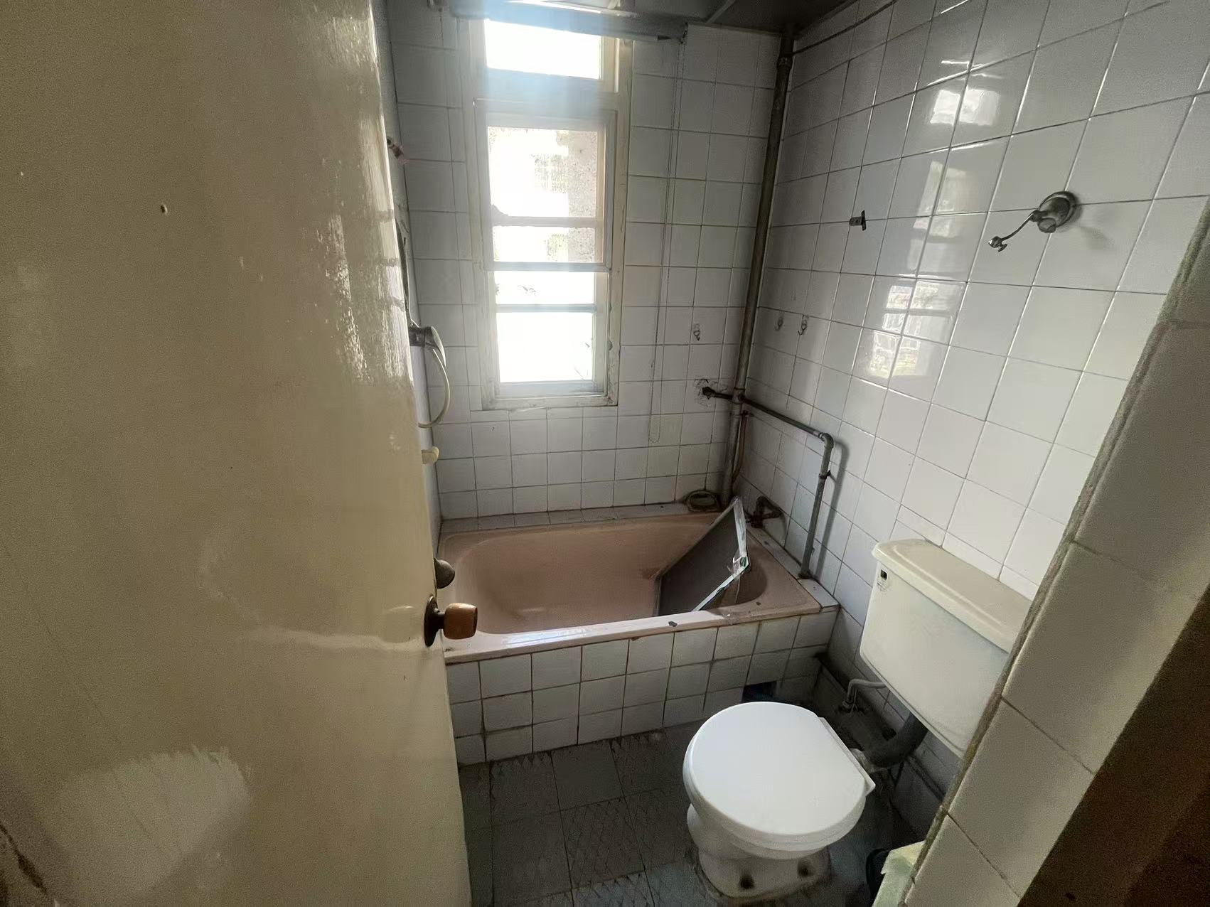郭里园 3室1厅1卫 74.33m²