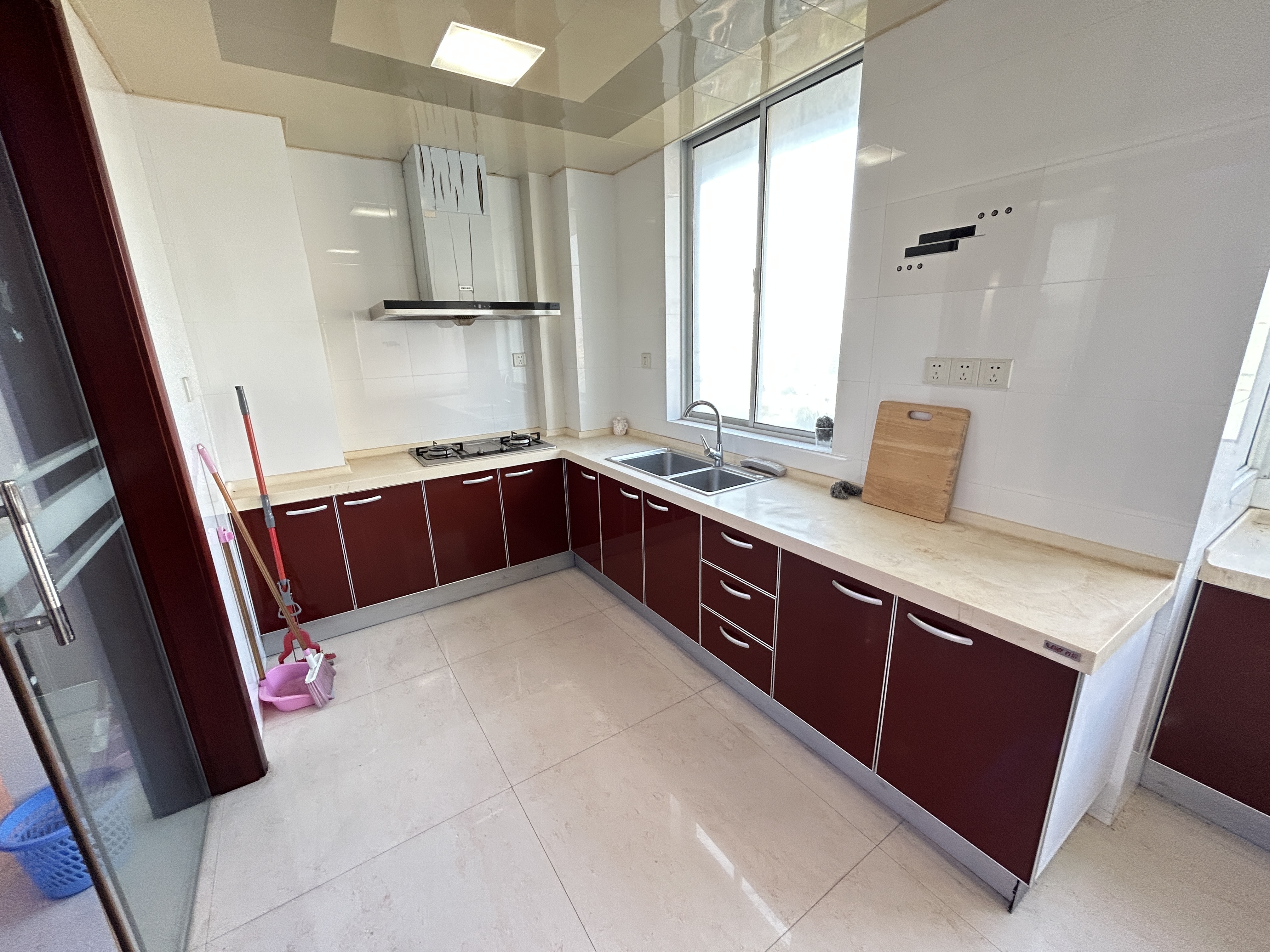 首府名邸 3室2厅2卫 138.8m&sup2;