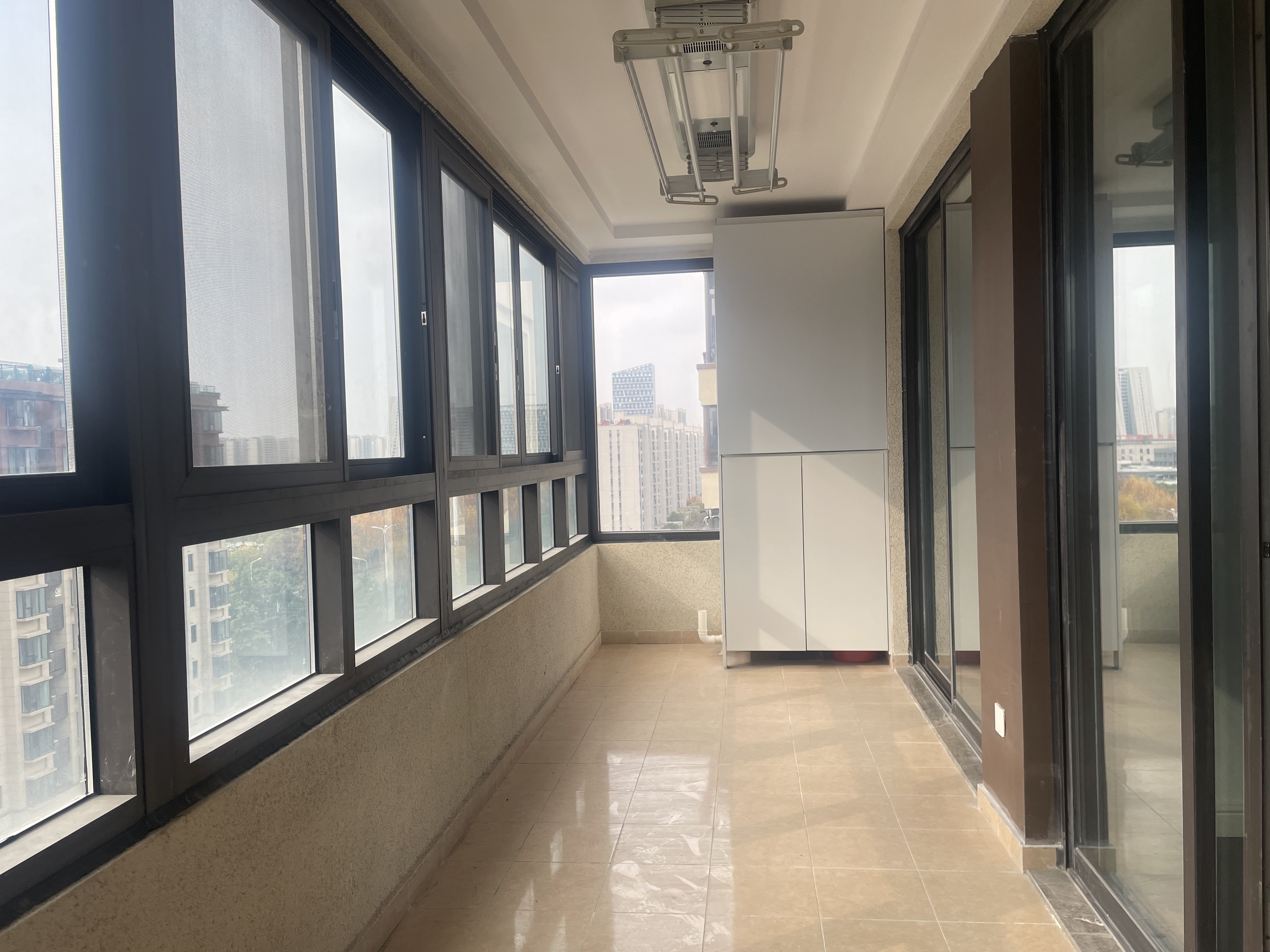 红星天铂 5室2厅2卫 160m&sup2;