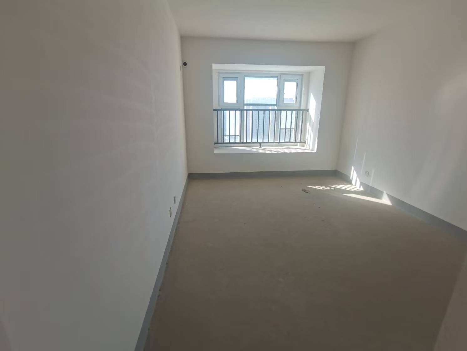 世茂九龙庭 3室2厅2卫 124.67m&sup2;