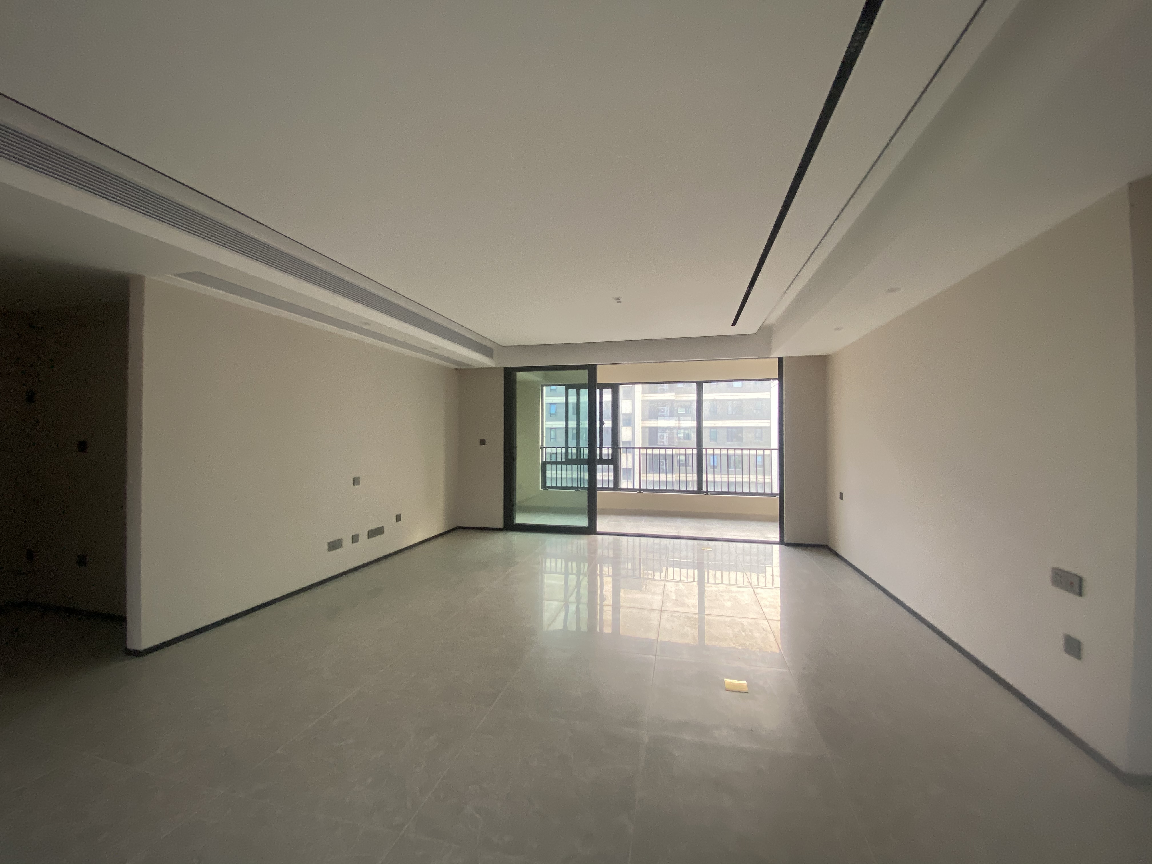 万科官山望 4室2厅2卫 198m²