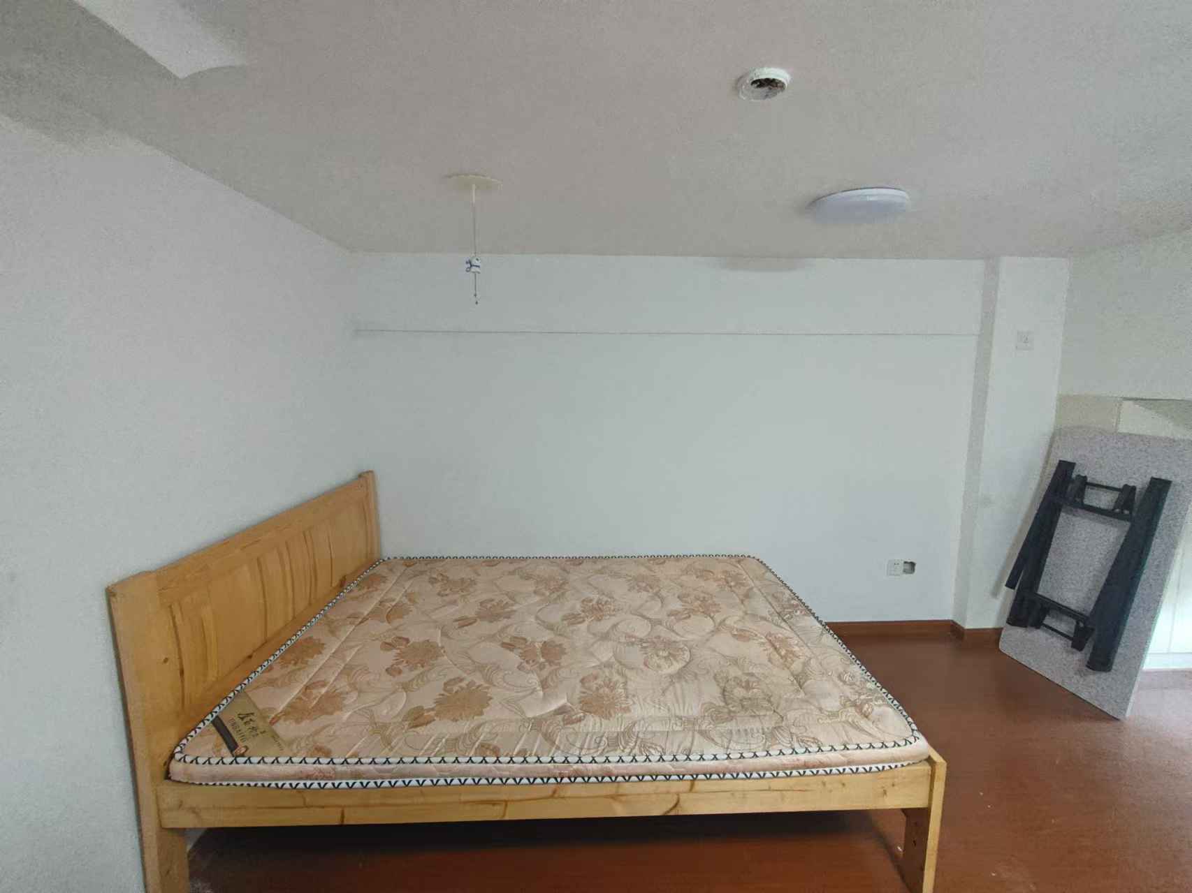 南山国际社区 1室1厅1卫 35.00m²