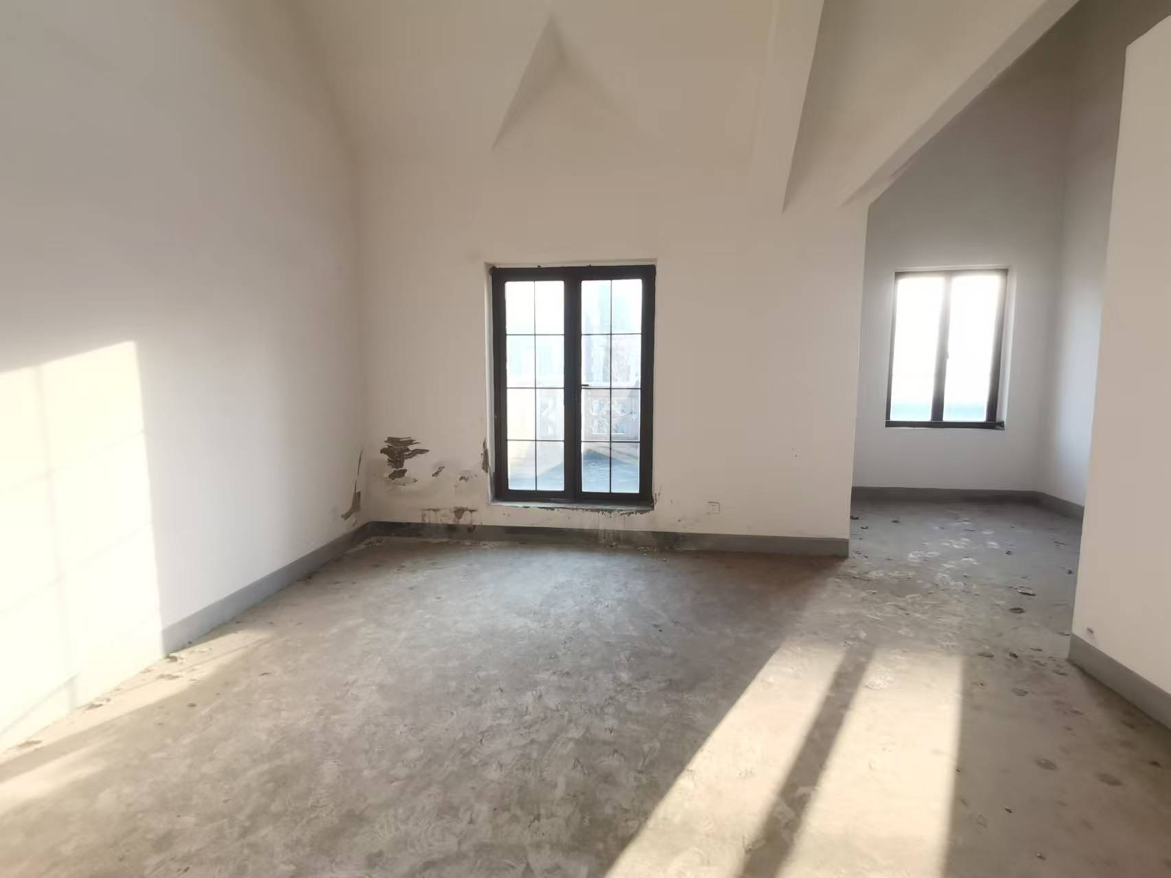紫琅上郡 6室3厅3卫 265.28m&sup2;