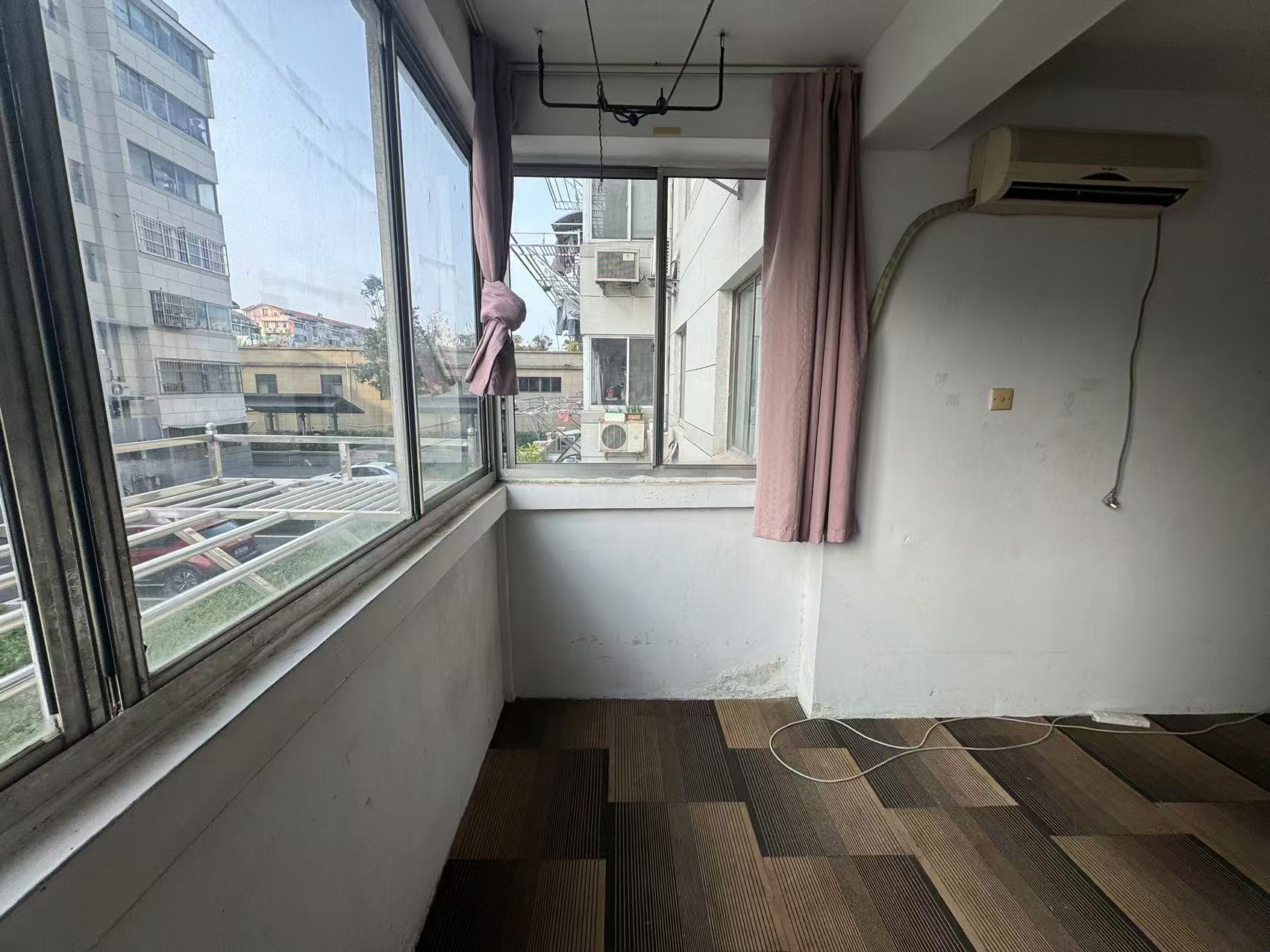 北濠桥东村 3室1厅1卫 76m&sup2;