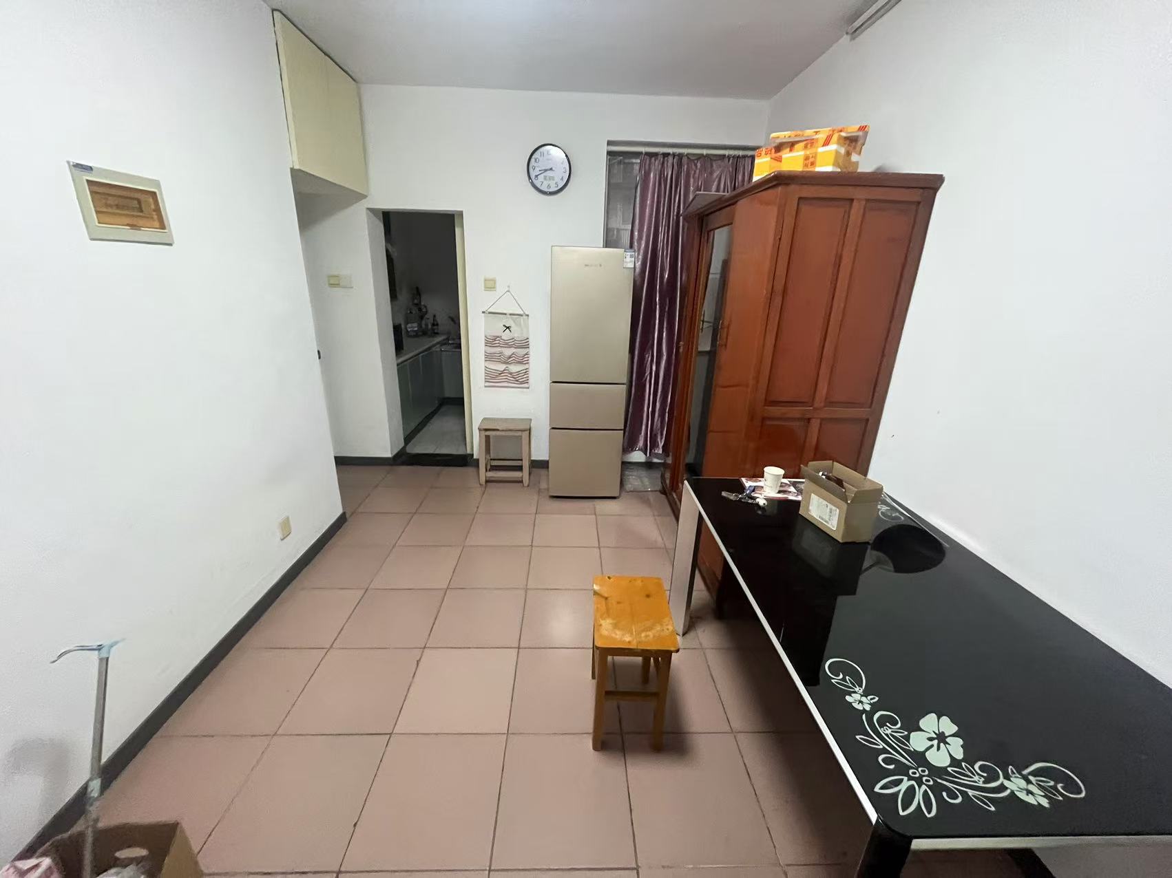 华威园 3室1厅1卫 90m&sup2;
