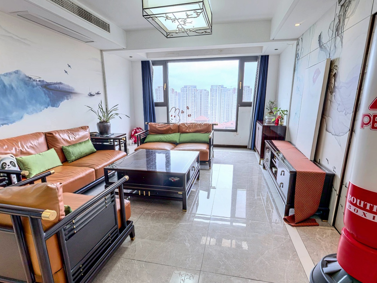 华强城一期 4室2厅2卫 195.44m²