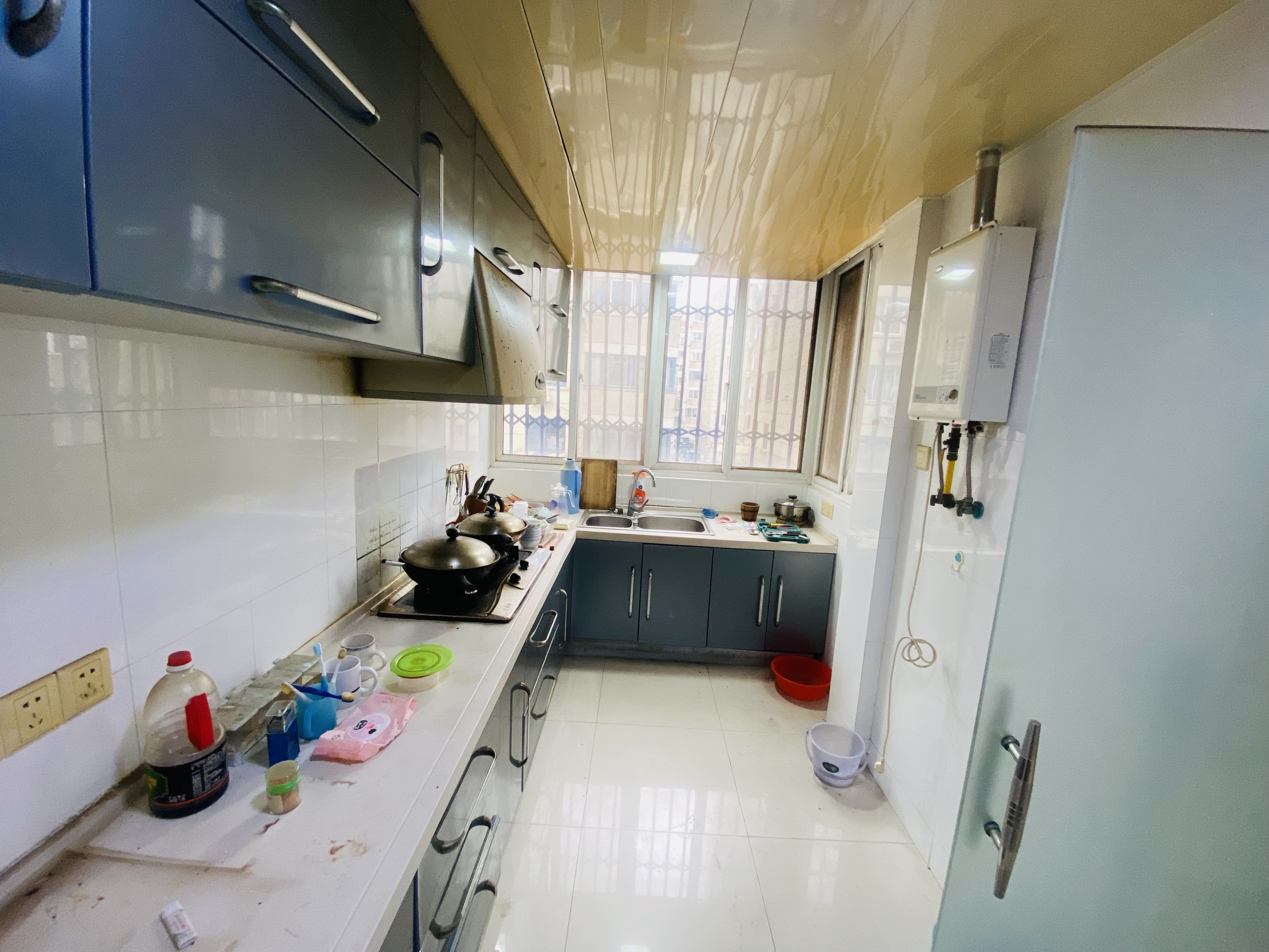 光明南村 3室2厅1卫 124m&sup2;