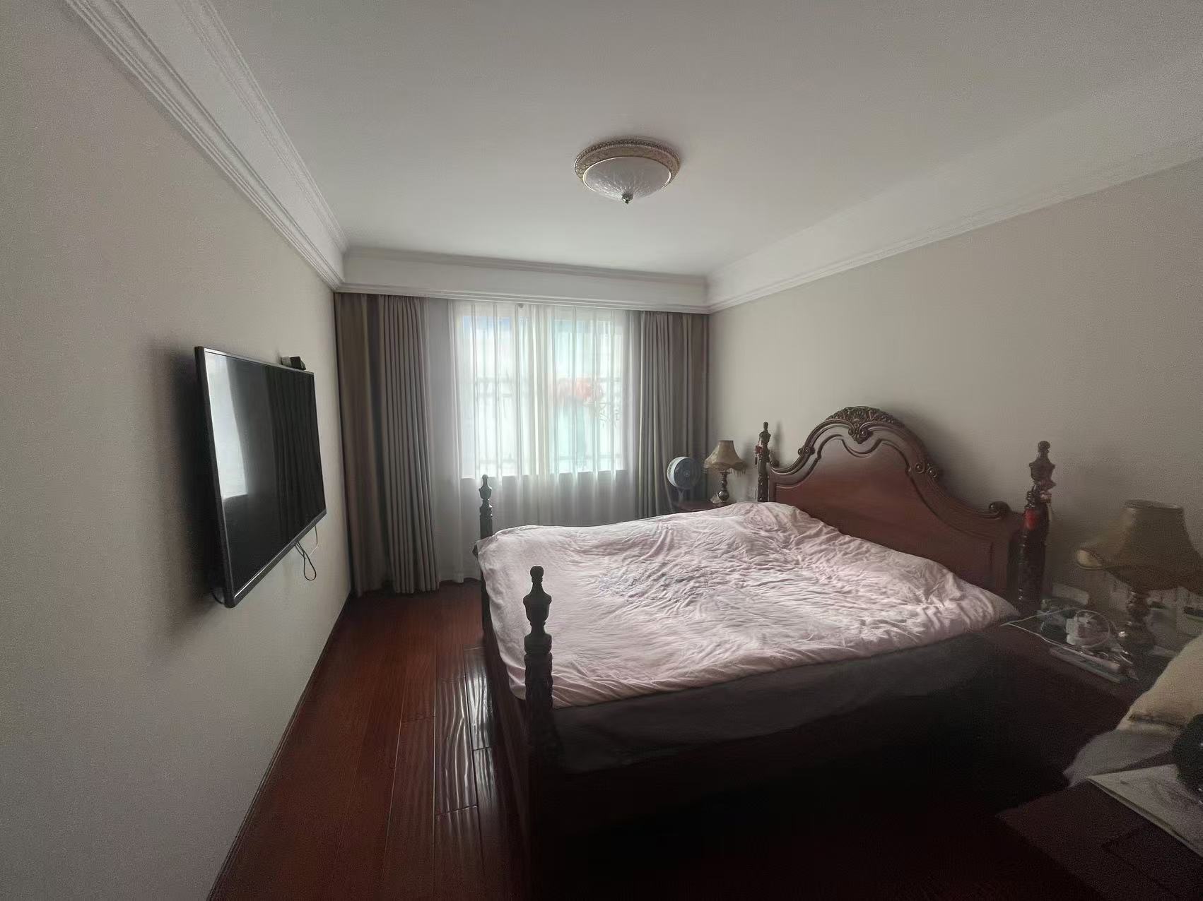 莲花苑 3室2厅1卫 145.00m&sup2;