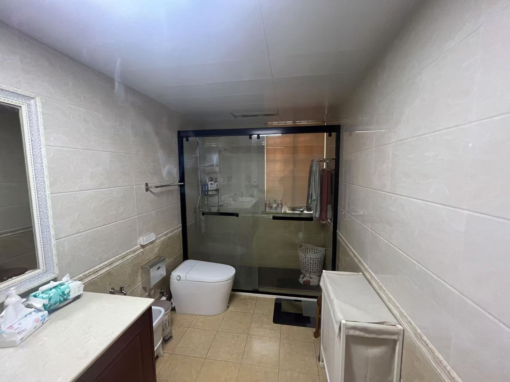 莲花苑 3室2厅1卫 145.00m&sup2;